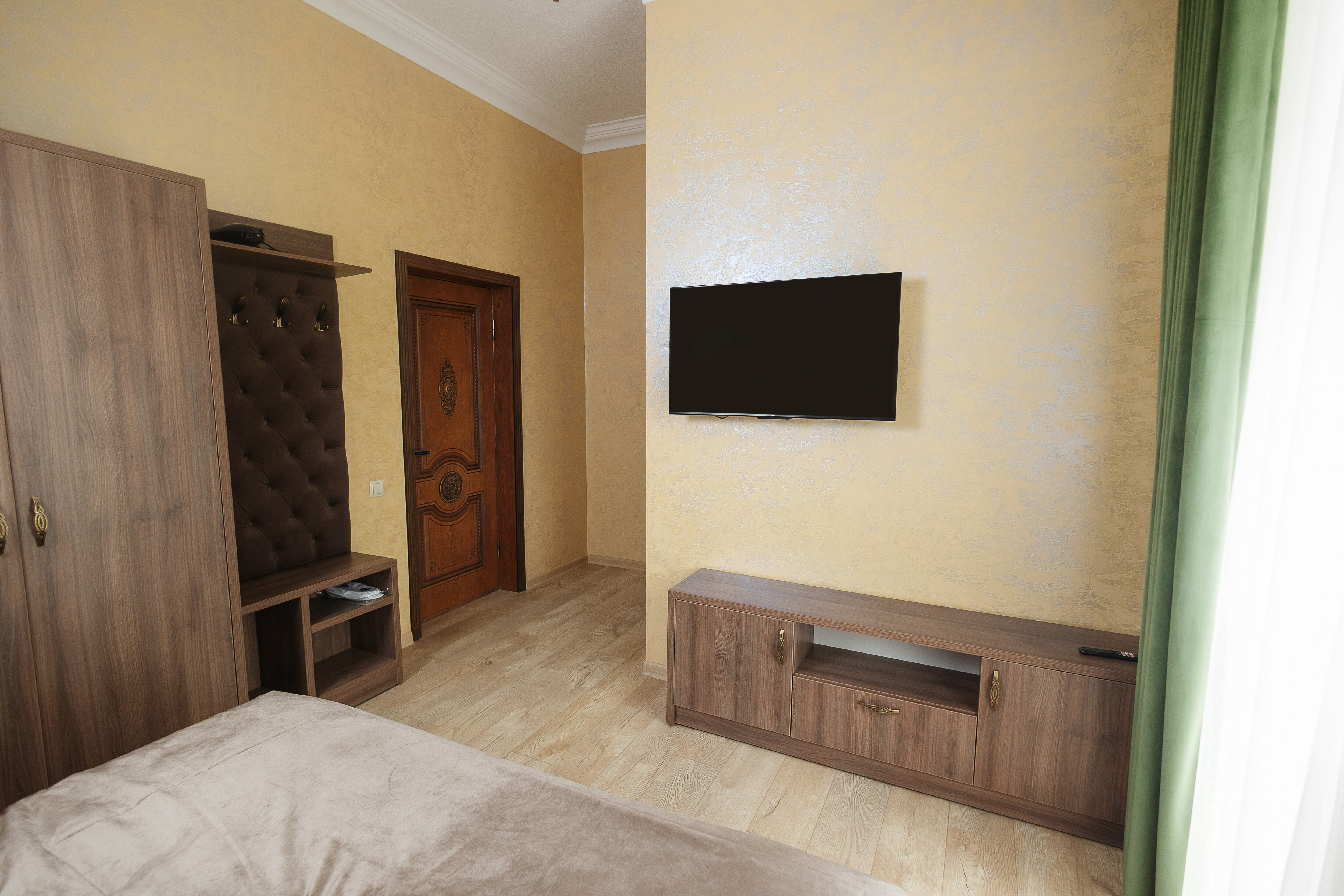 Улучшенный с балконом