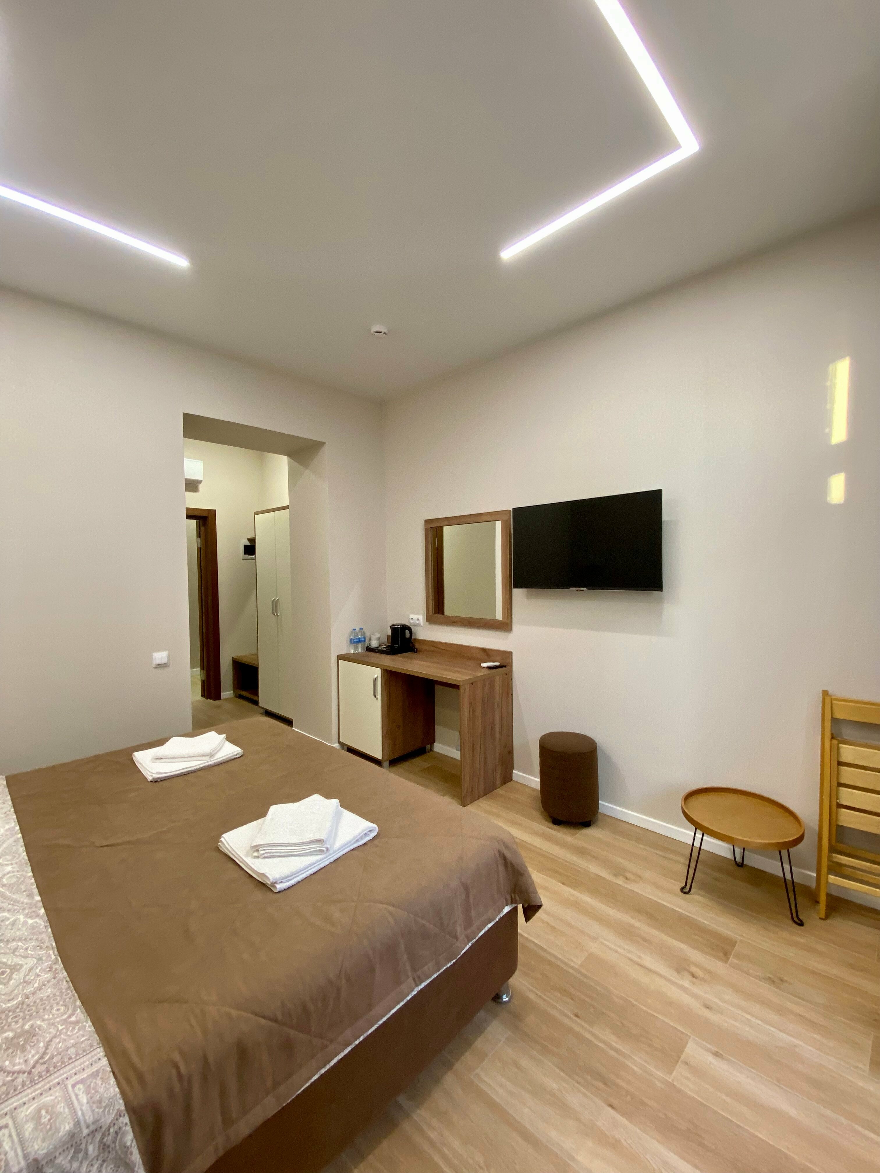 Двухместный номер Стандарт с балконом 1 этаж