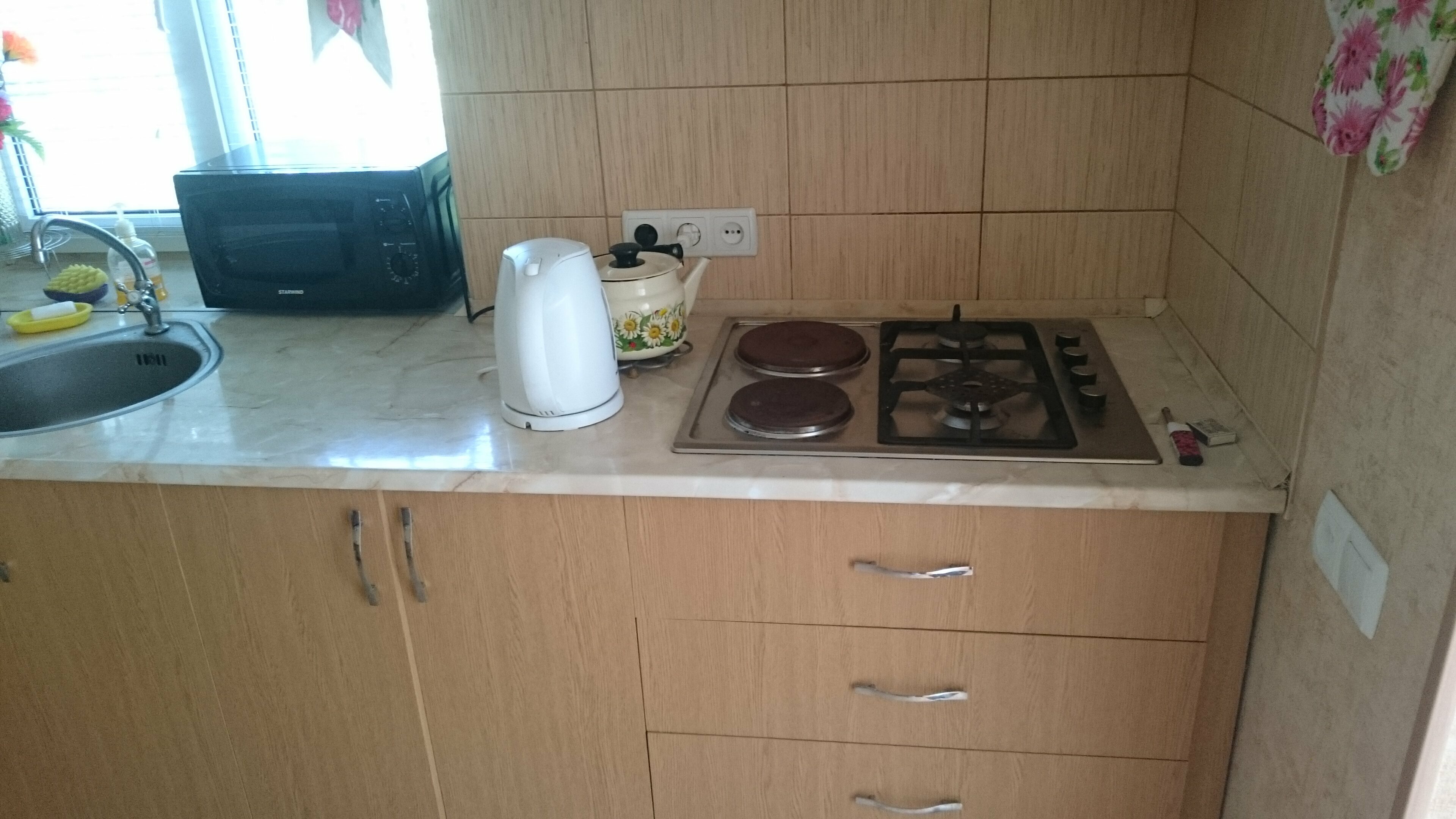 Семейный номер с видом на сад