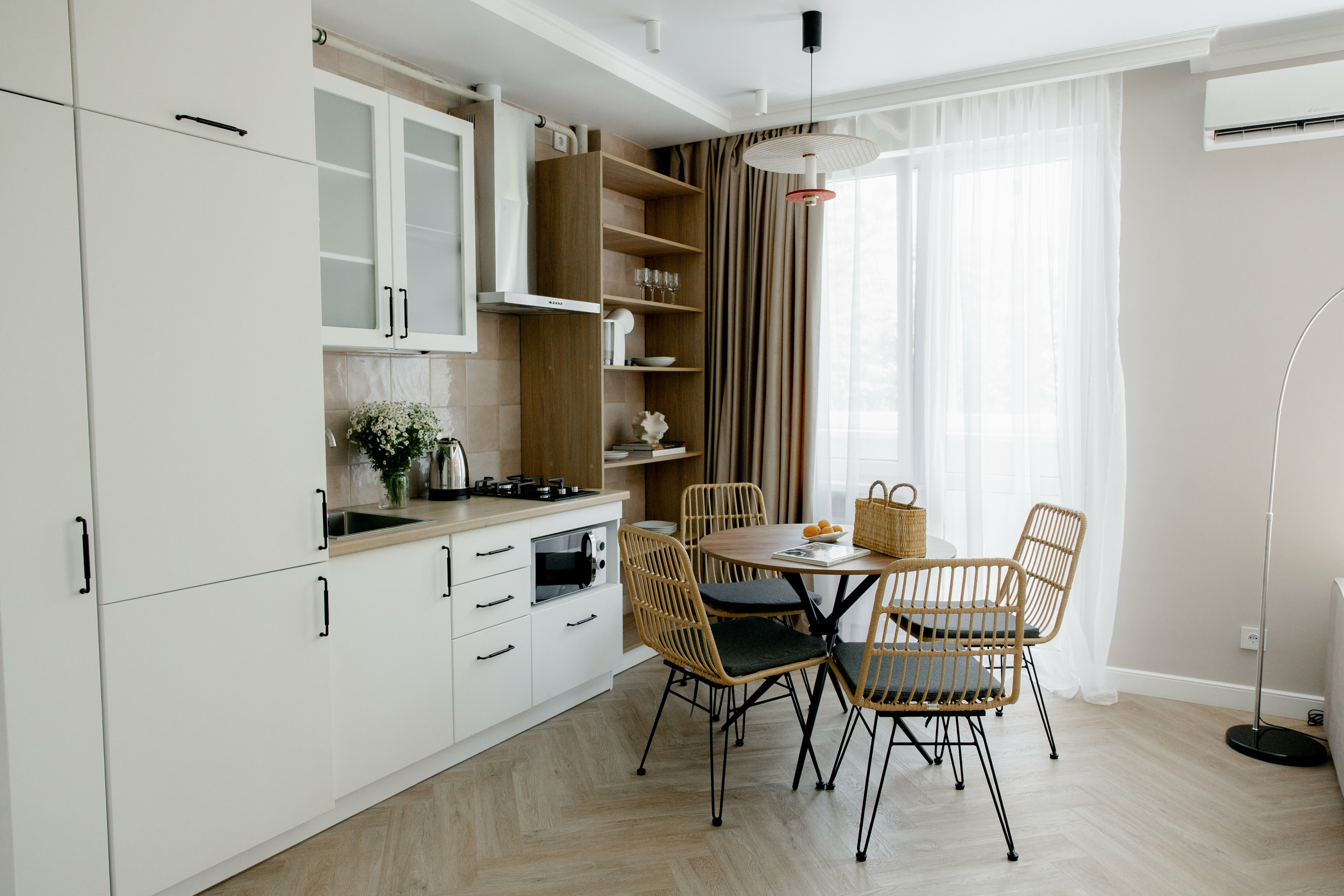 Светлые апартаменты