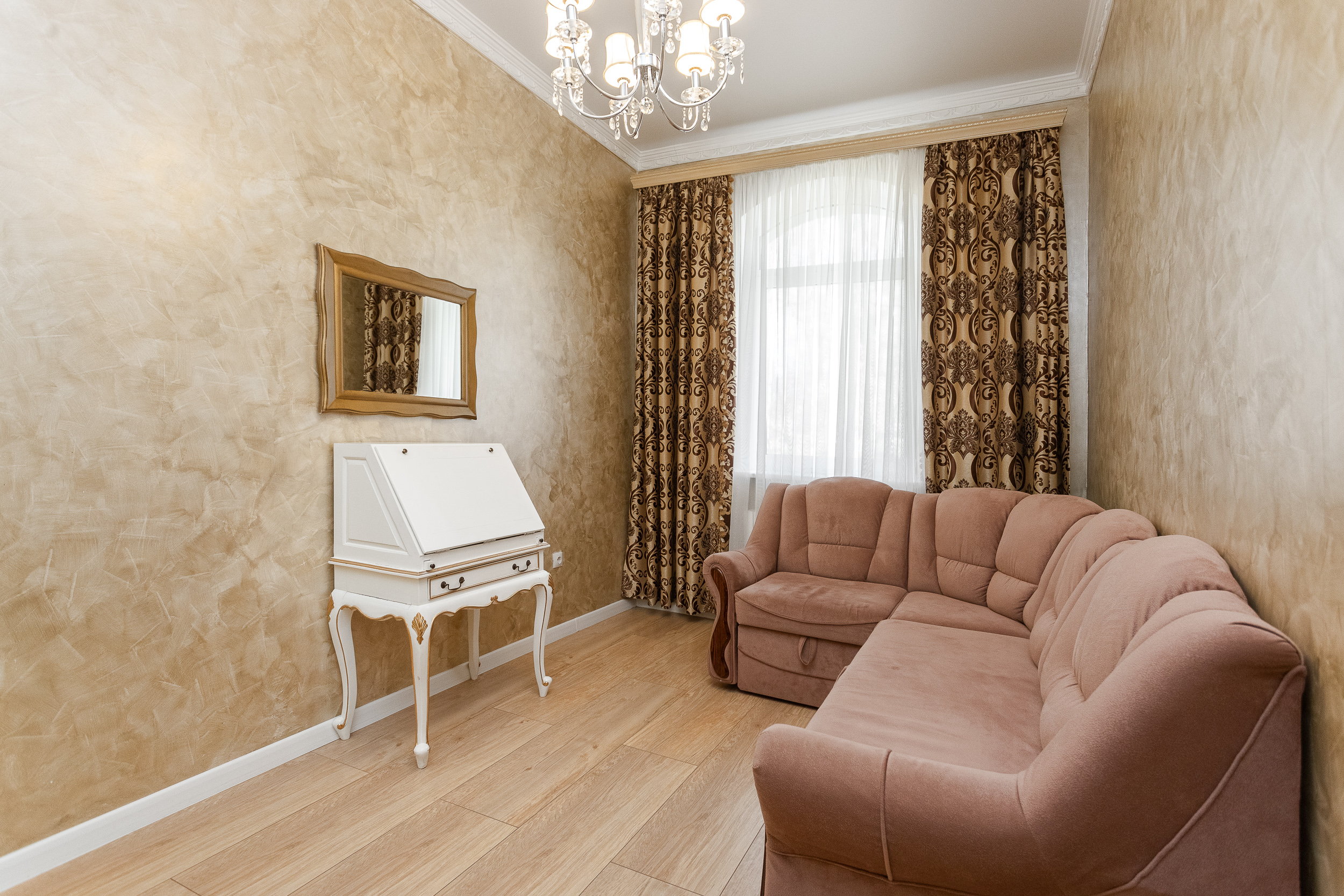 Улучшенный двухместный номер с 1 кроватью