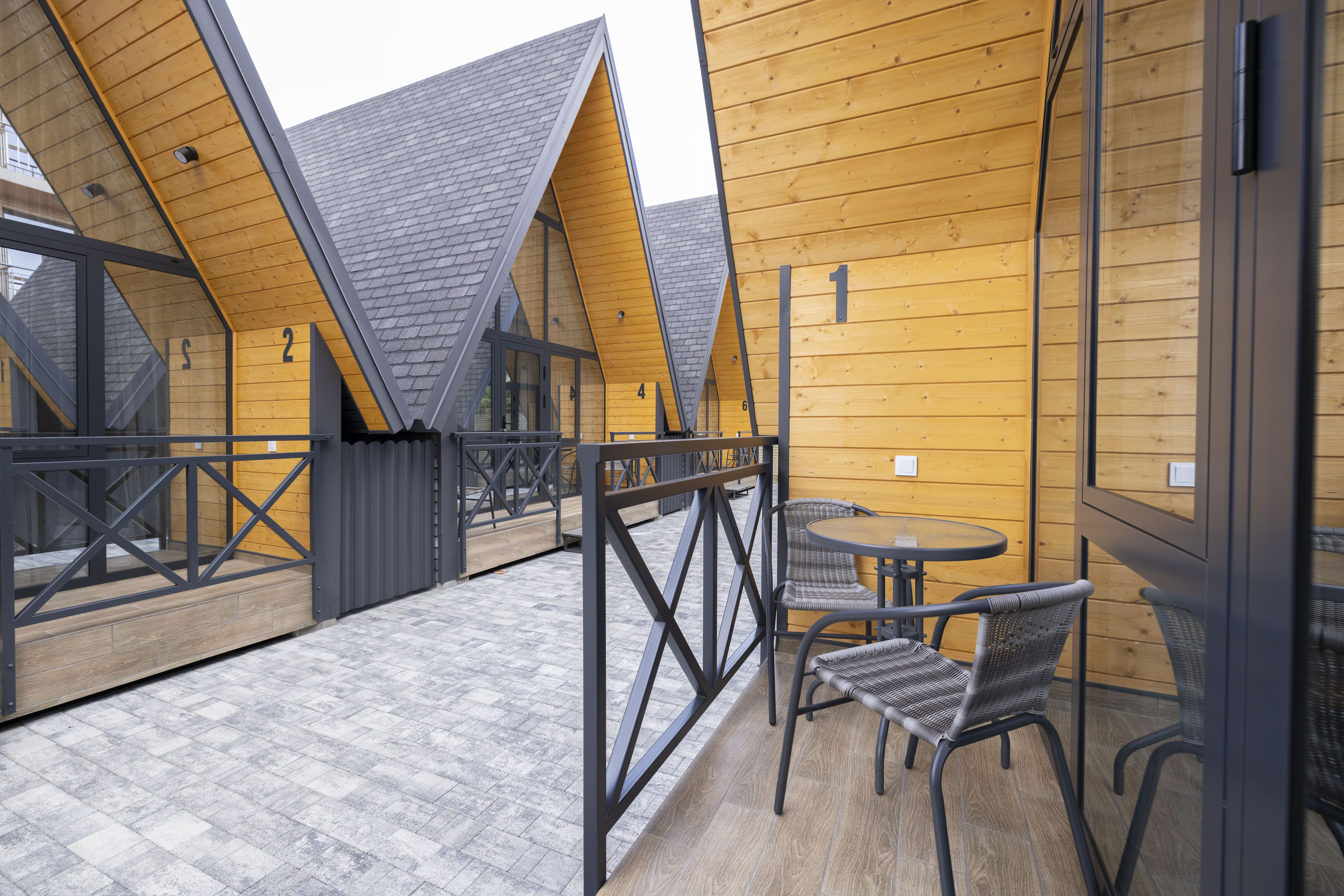 Коттедж с балконом