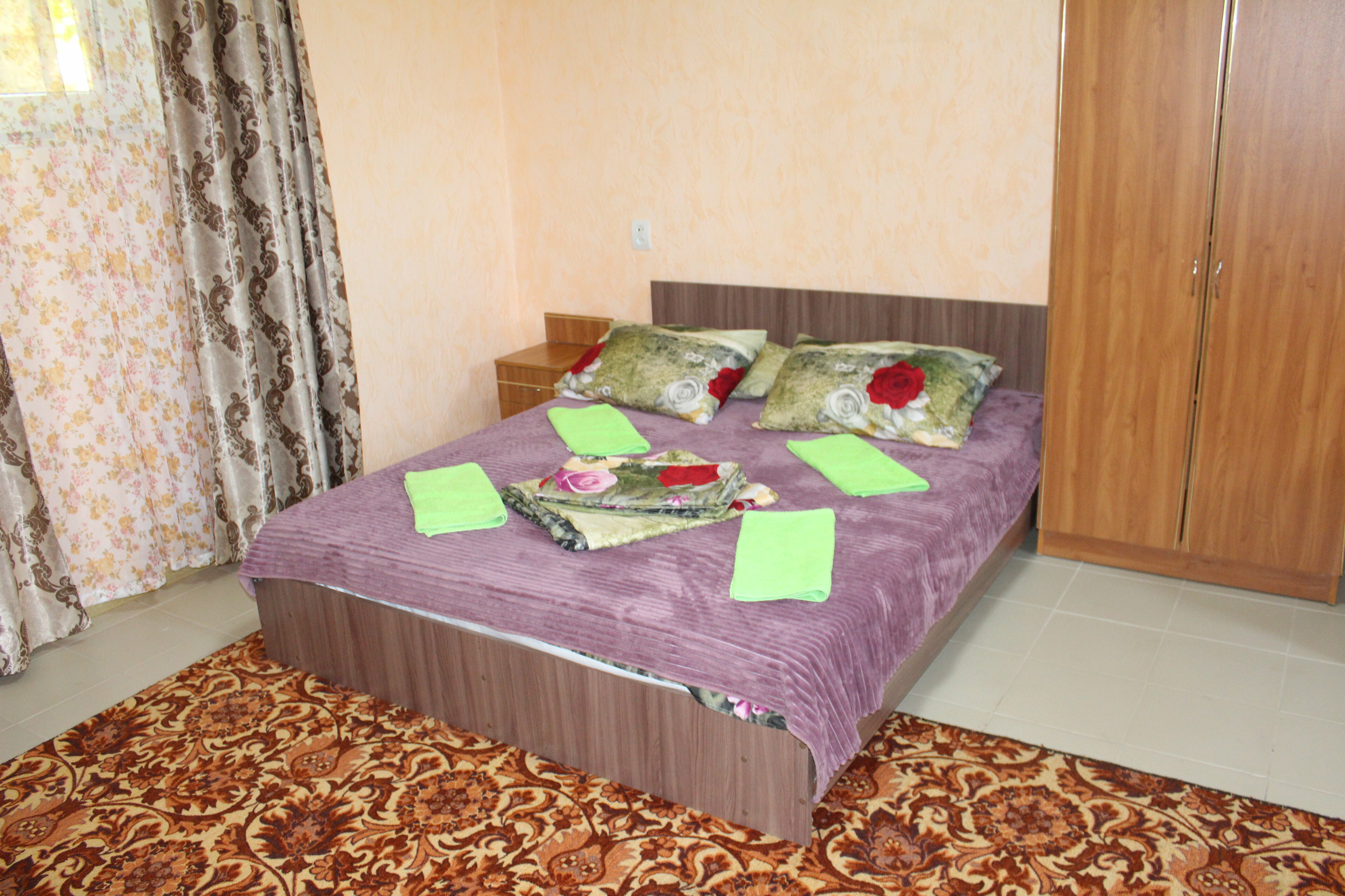 Трехместный номер Делюкс