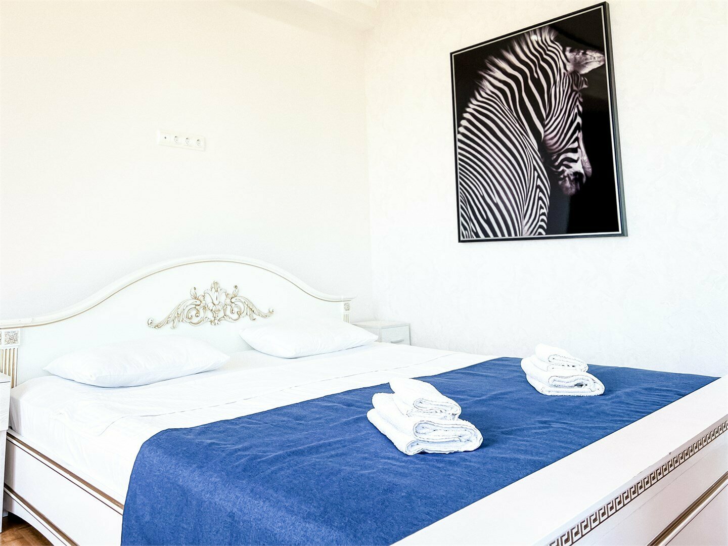 206 - Двухместная комната с кроватью размера "king-size", с видом на море. Собственная ванная комната