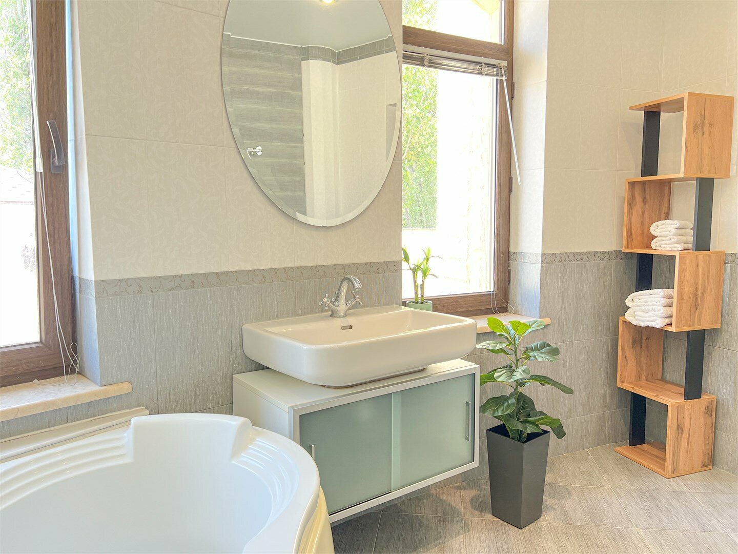 204 - Двухместная комната с кроватью размера "king-size". Собственная ванная комната