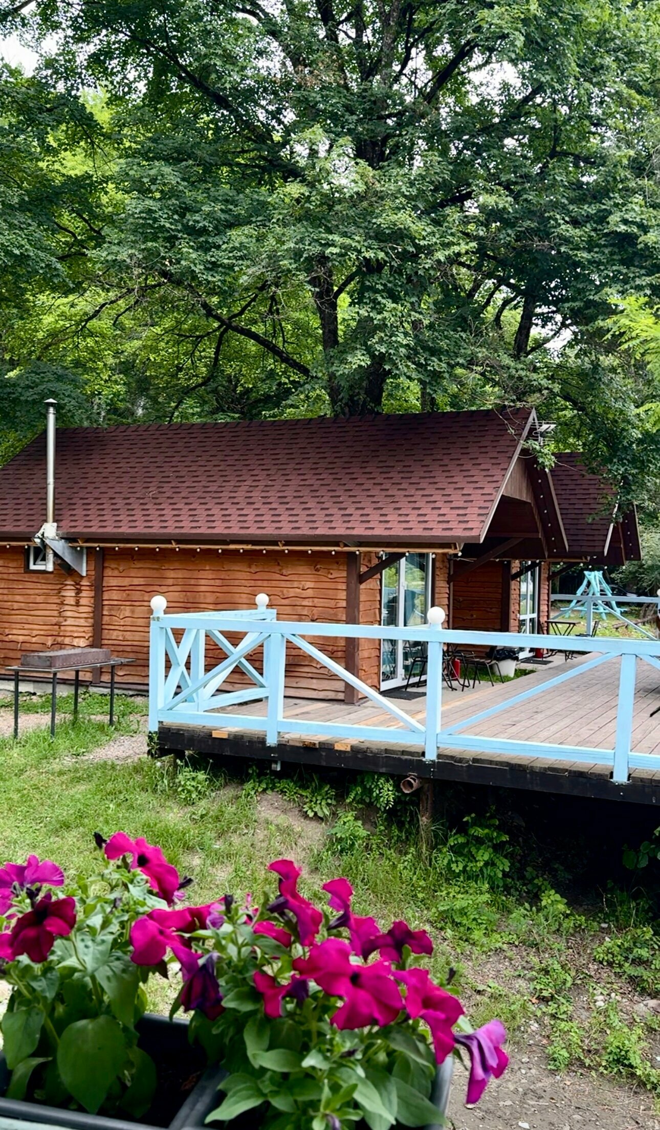 Бунгало  с видом на реку и горы