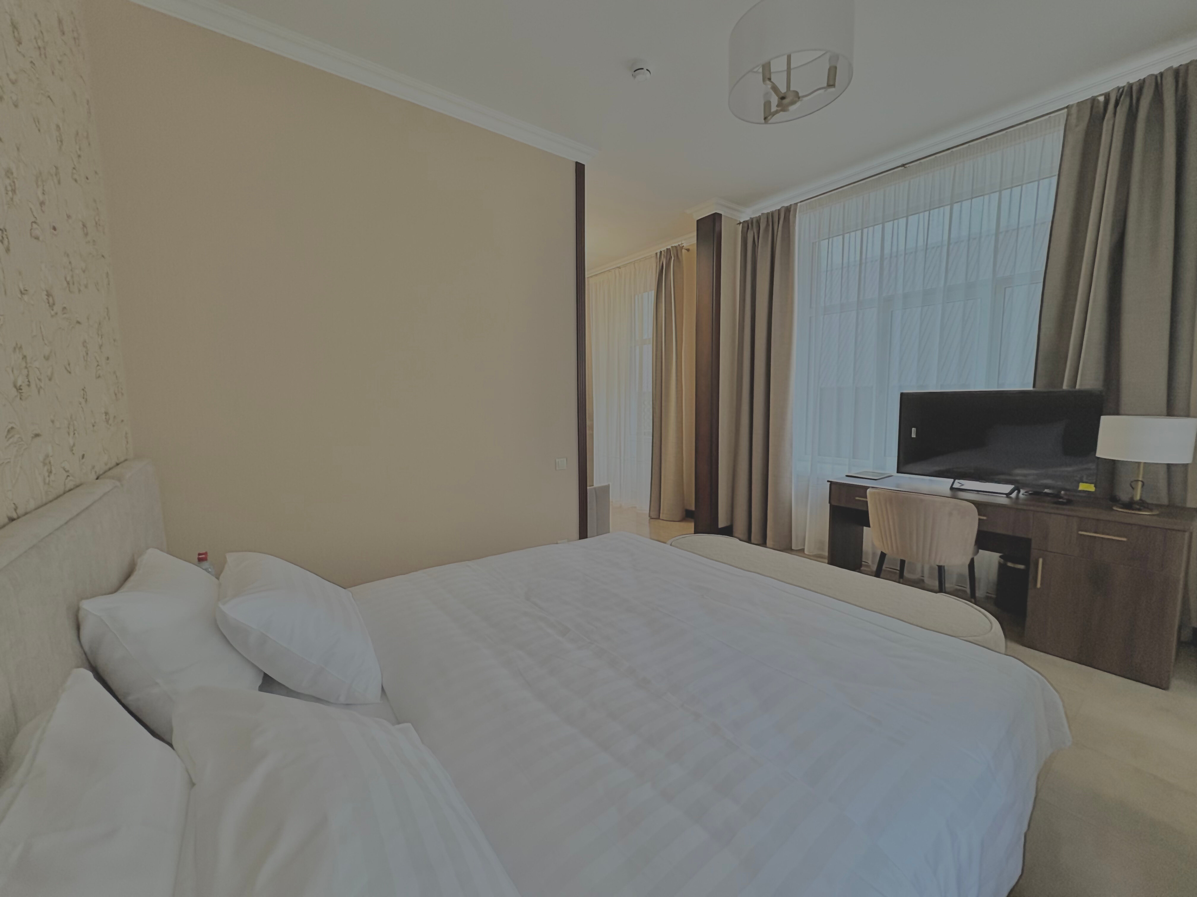 Двухкомнатный Люкс с балконом