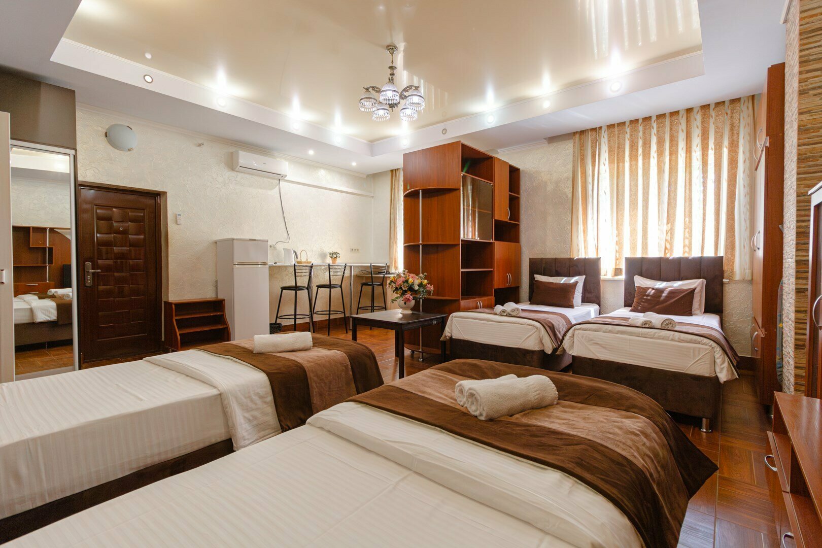 Четырехместный 213