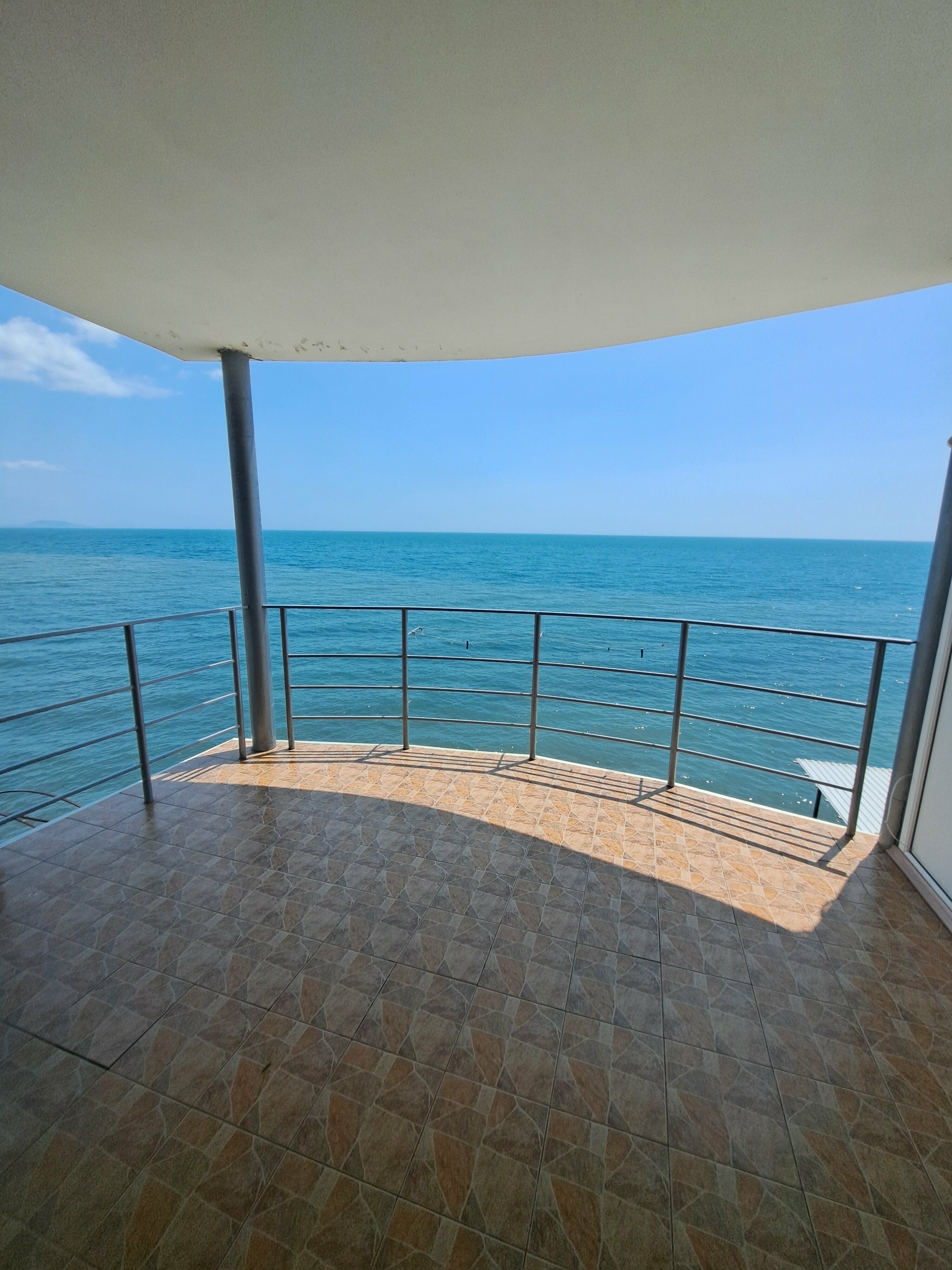 Семейный с видом на море №1