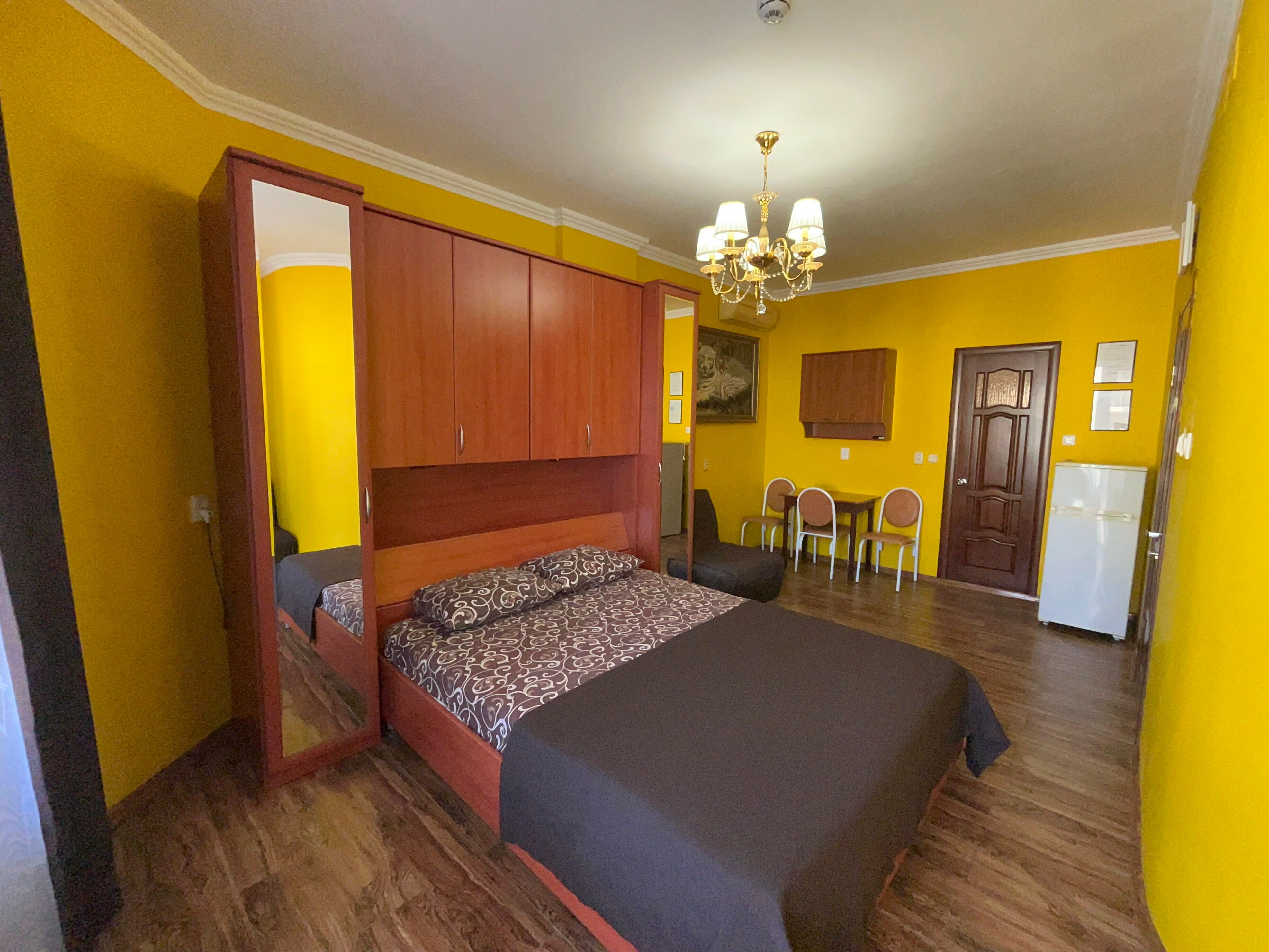 Полулюкс с балконом 2+2