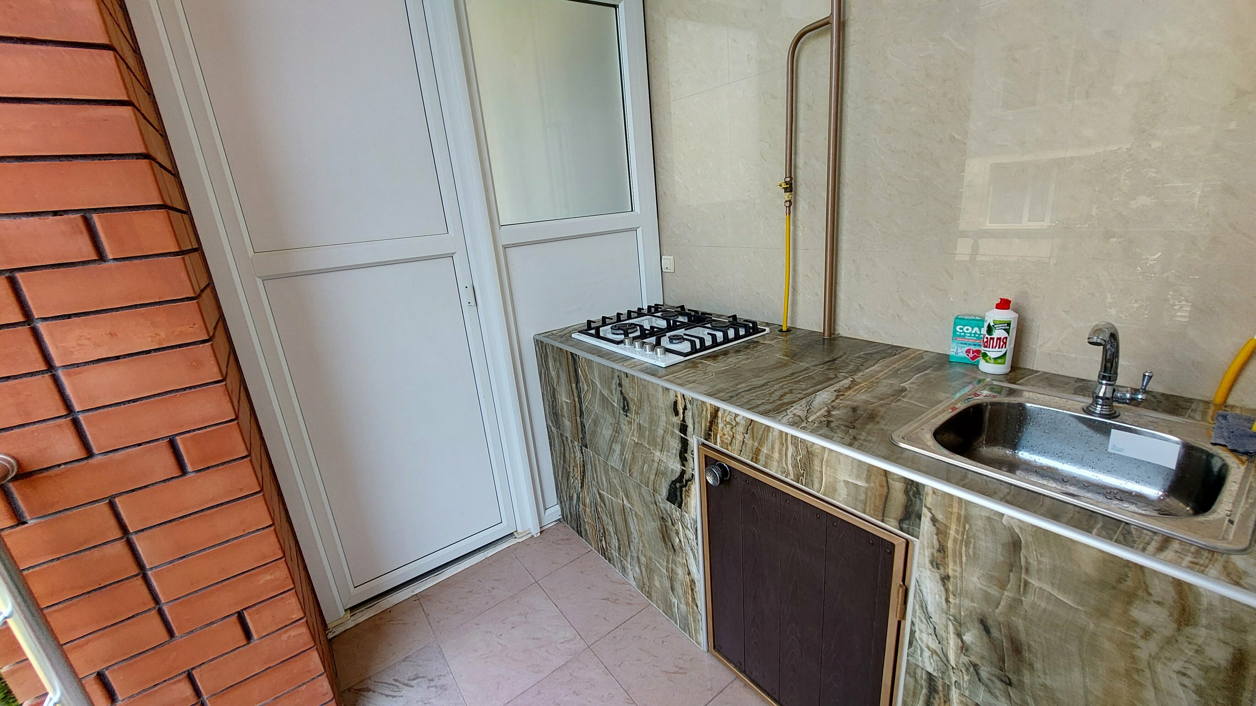 Полулюкс с балконом 2+2