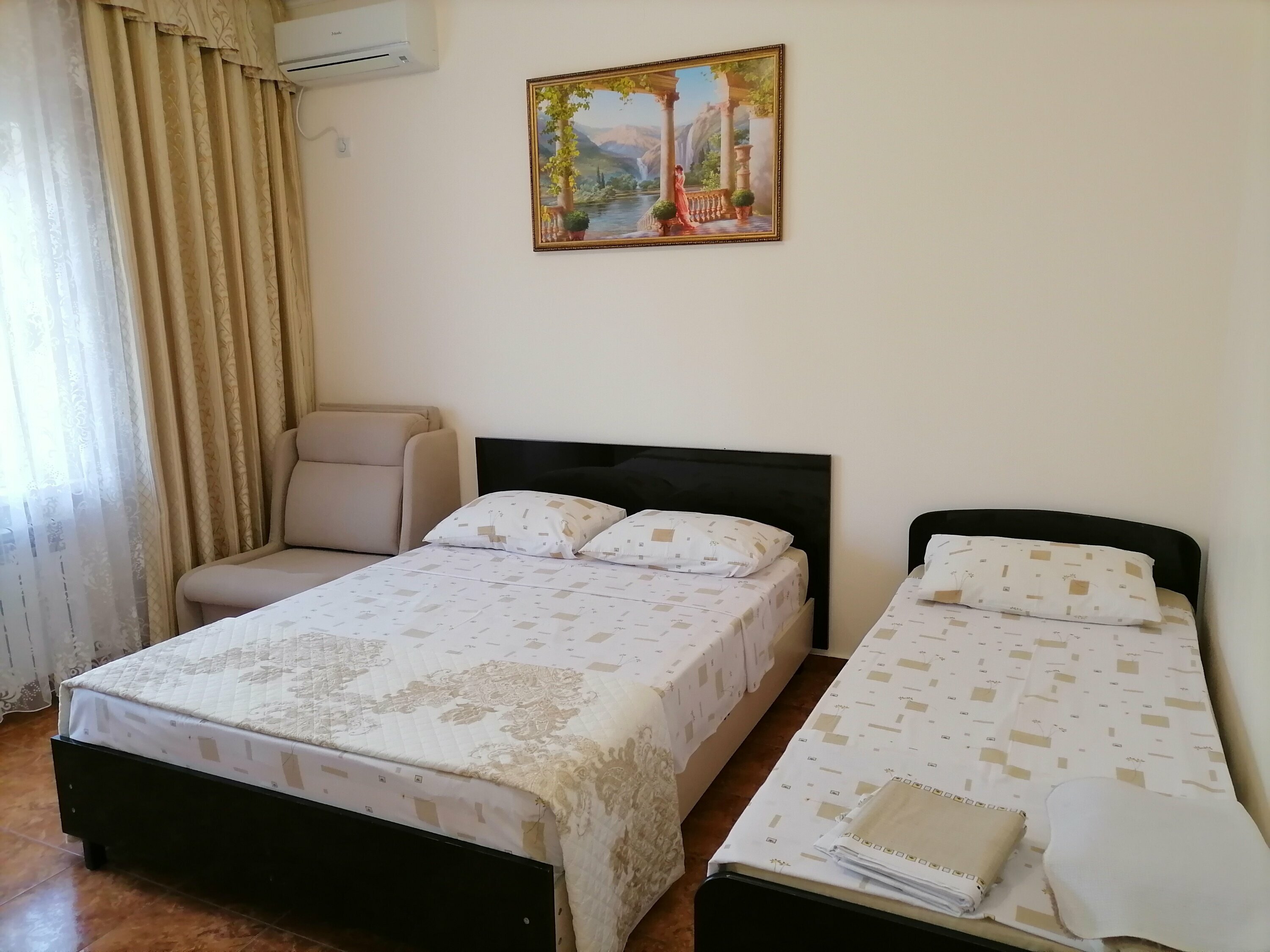 Четырехместный номер с балконом