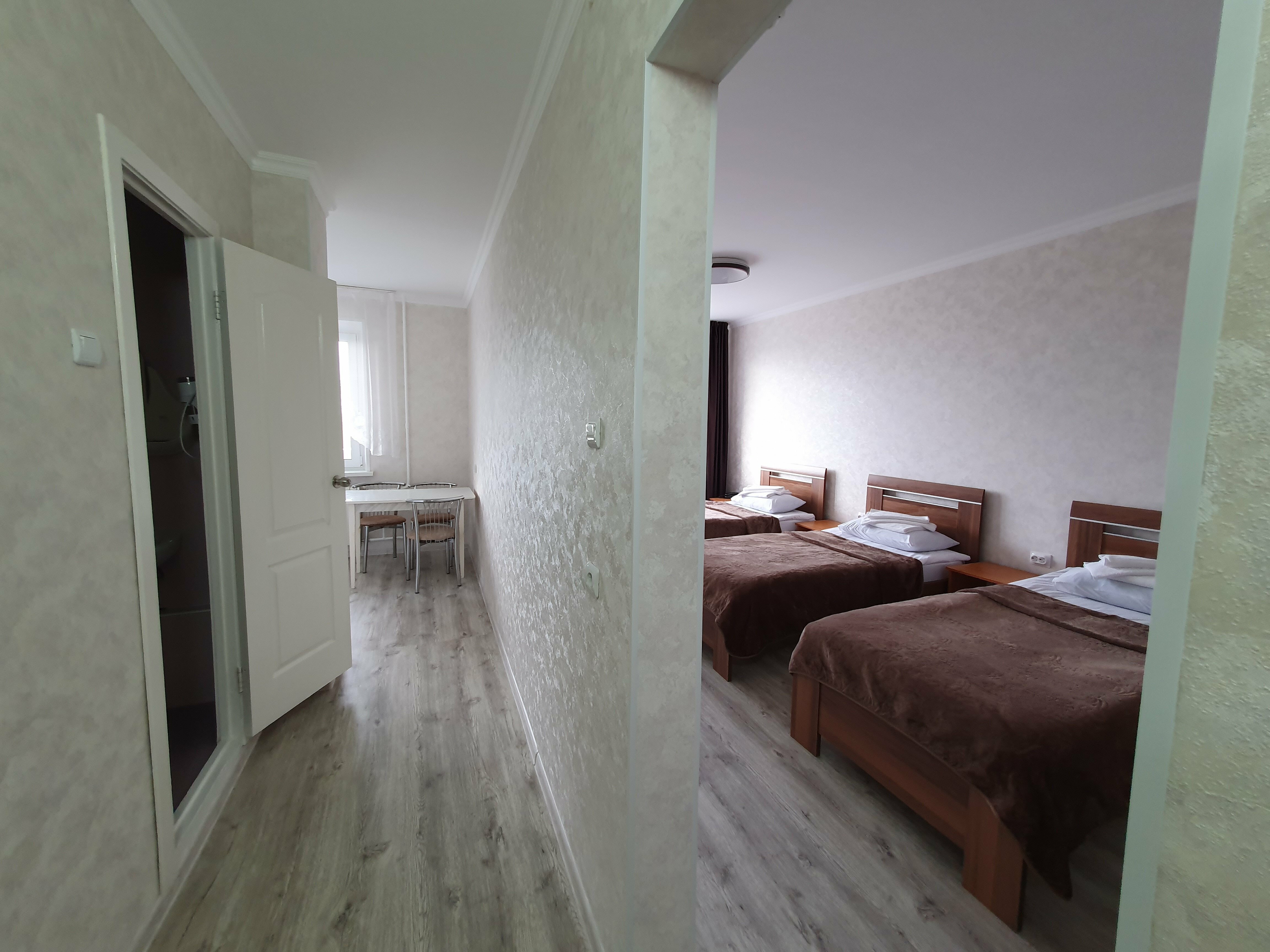 Односпальная кровать в общем номере