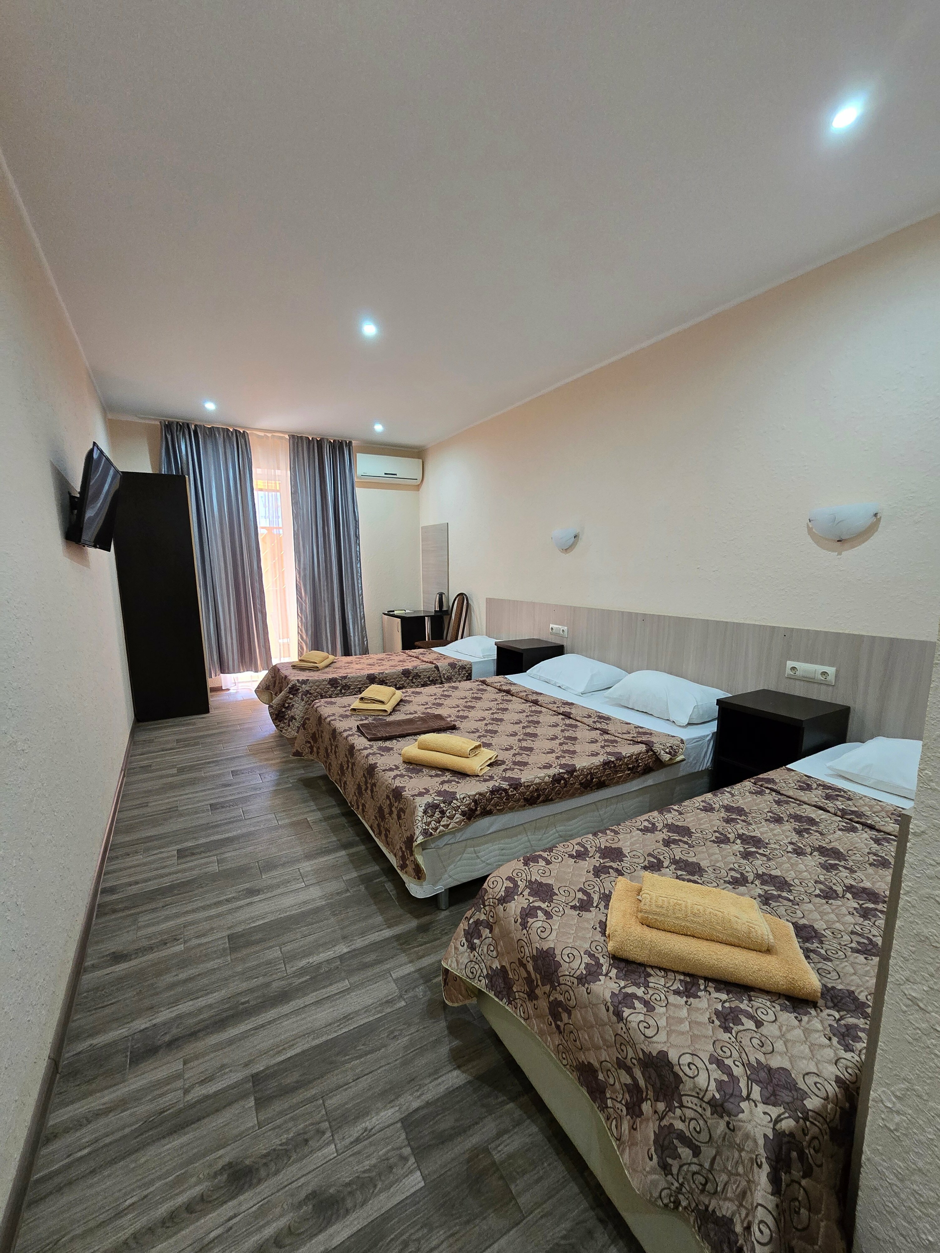 Стандартный четырехместный номер