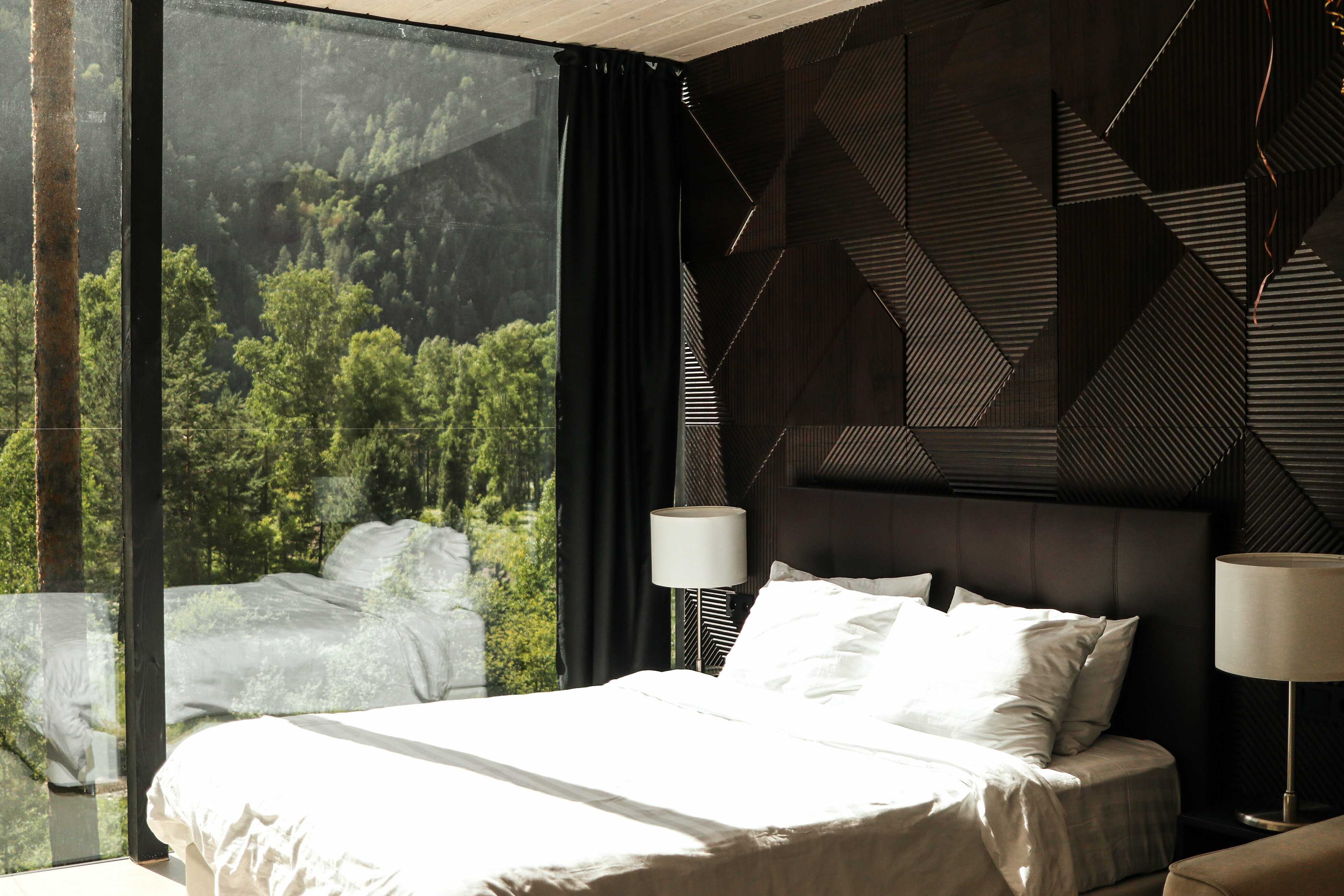 Вилла с панорамными окнами