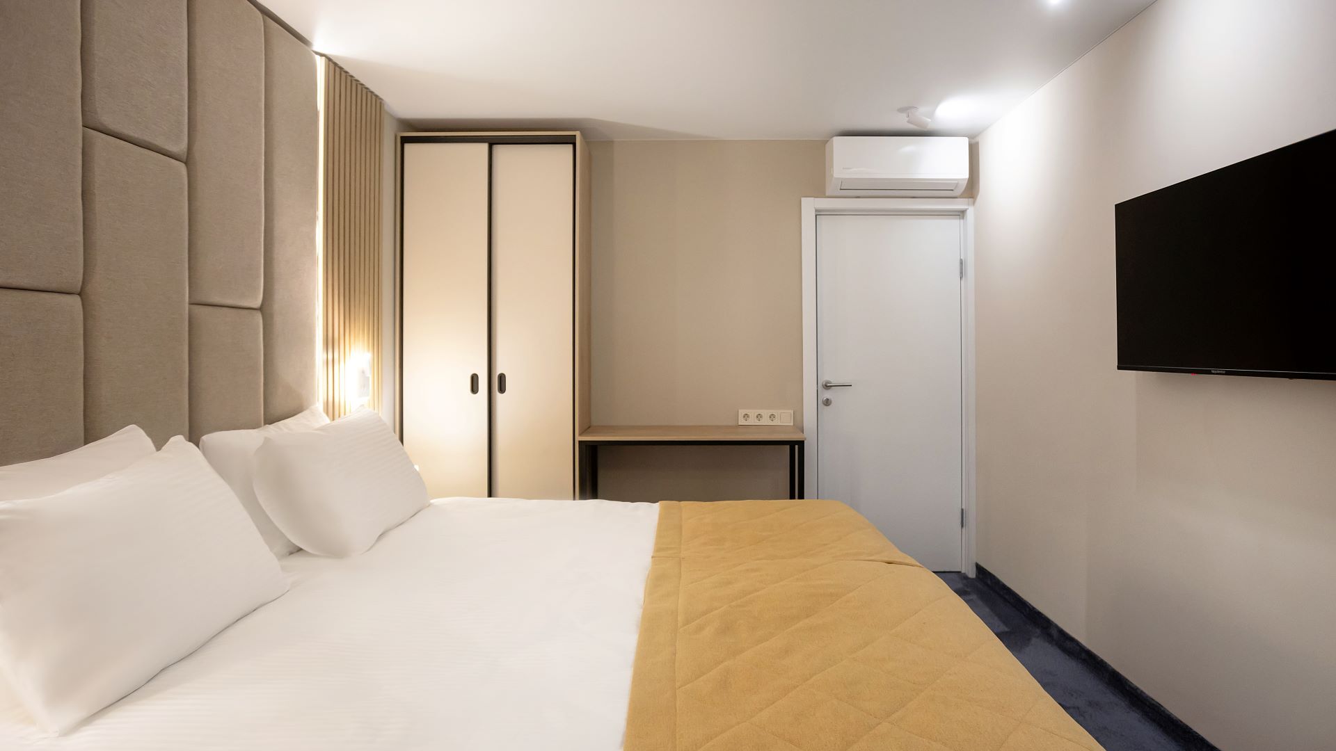 Люкс двухместный двухкомнатный 12 корпус