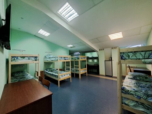 Общий 8-местный номер для мужчин