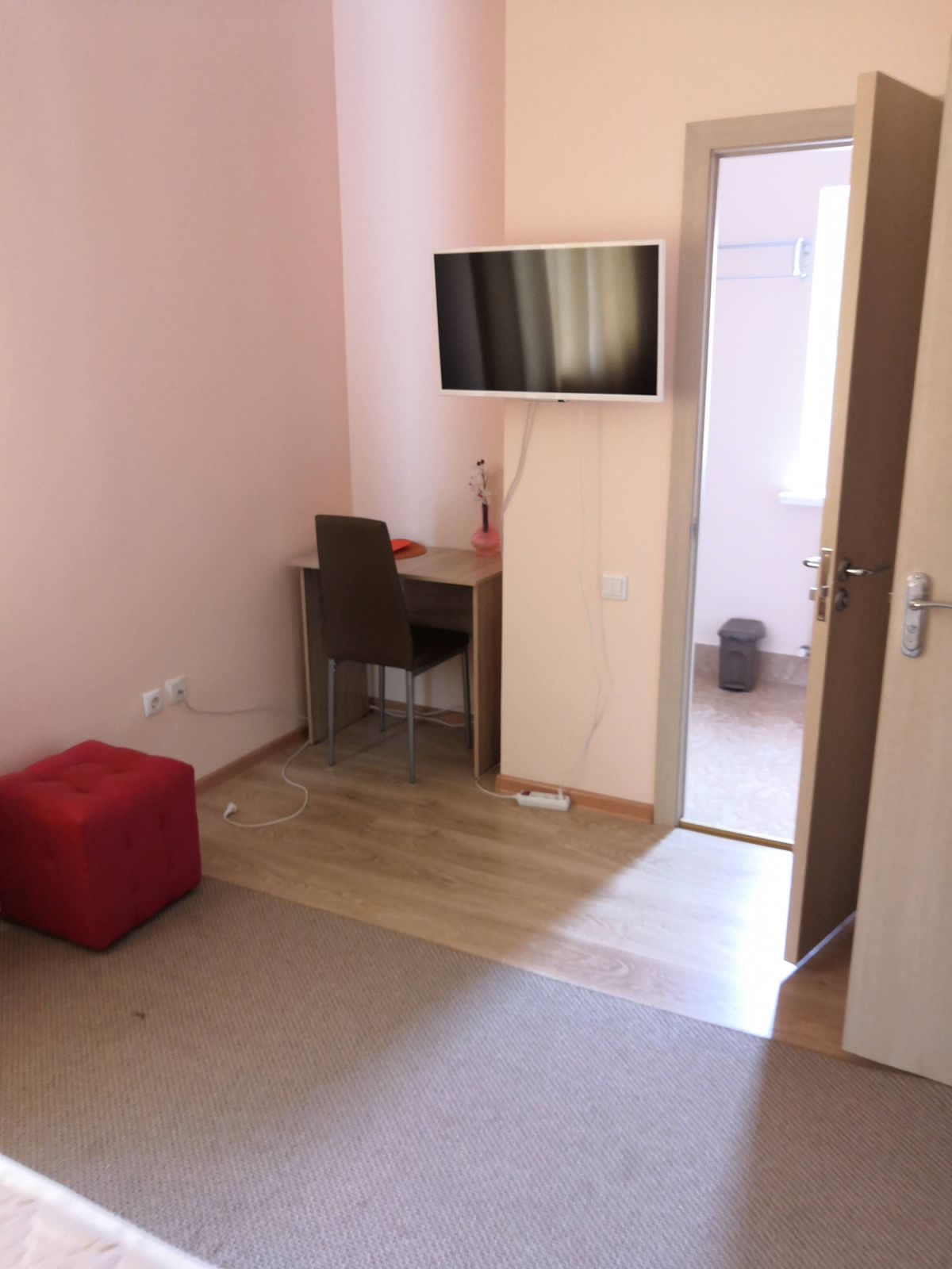 Двухместный номер с 1 кроватью и видом на бассейн