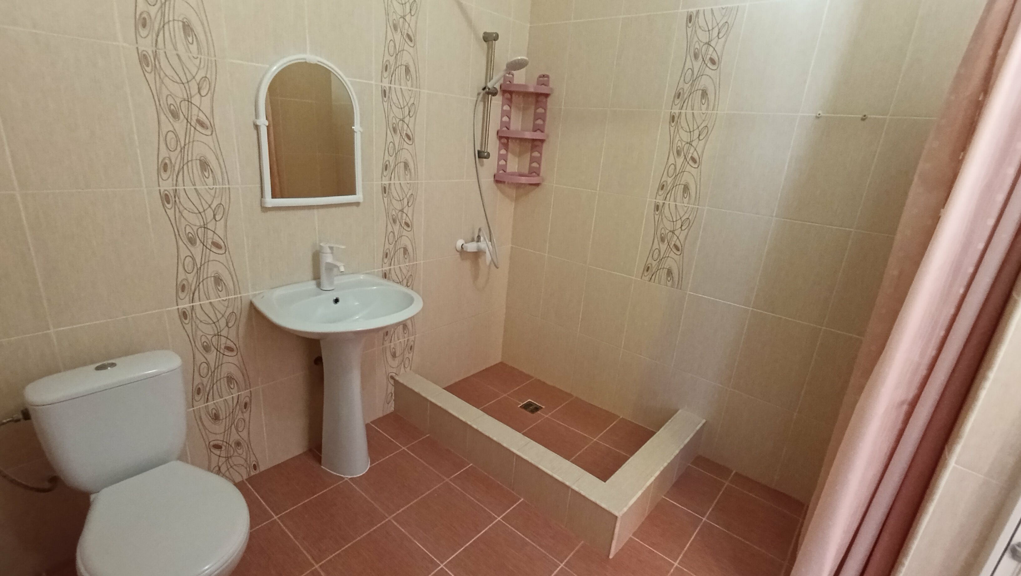 Cемейный номер с собственной ванной комнатой