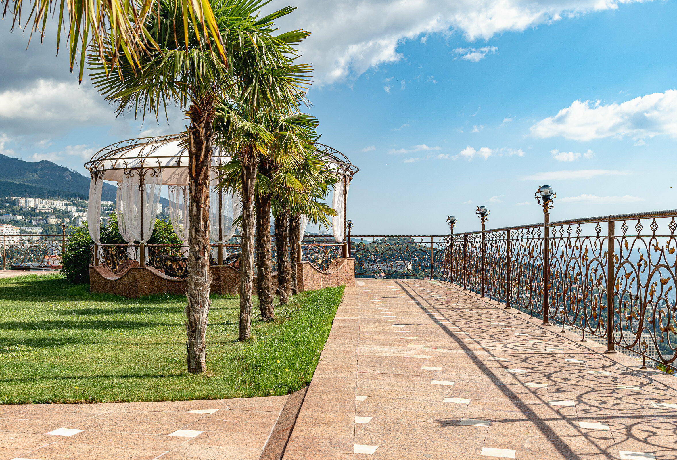 Вилла с видом на море