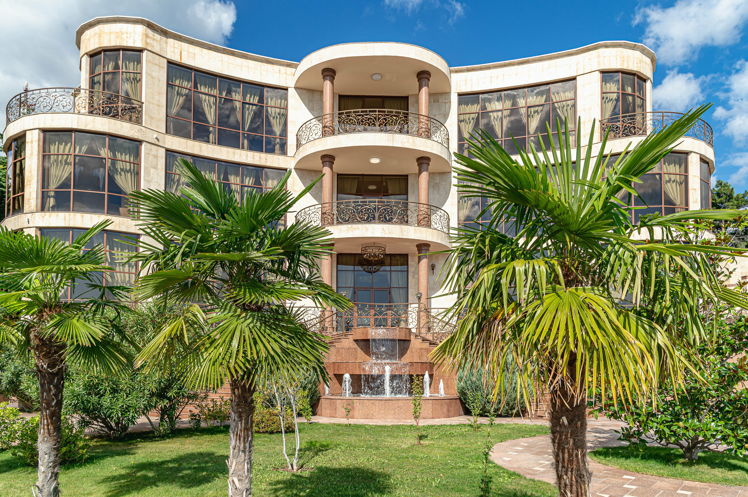 Вилла с видом на море