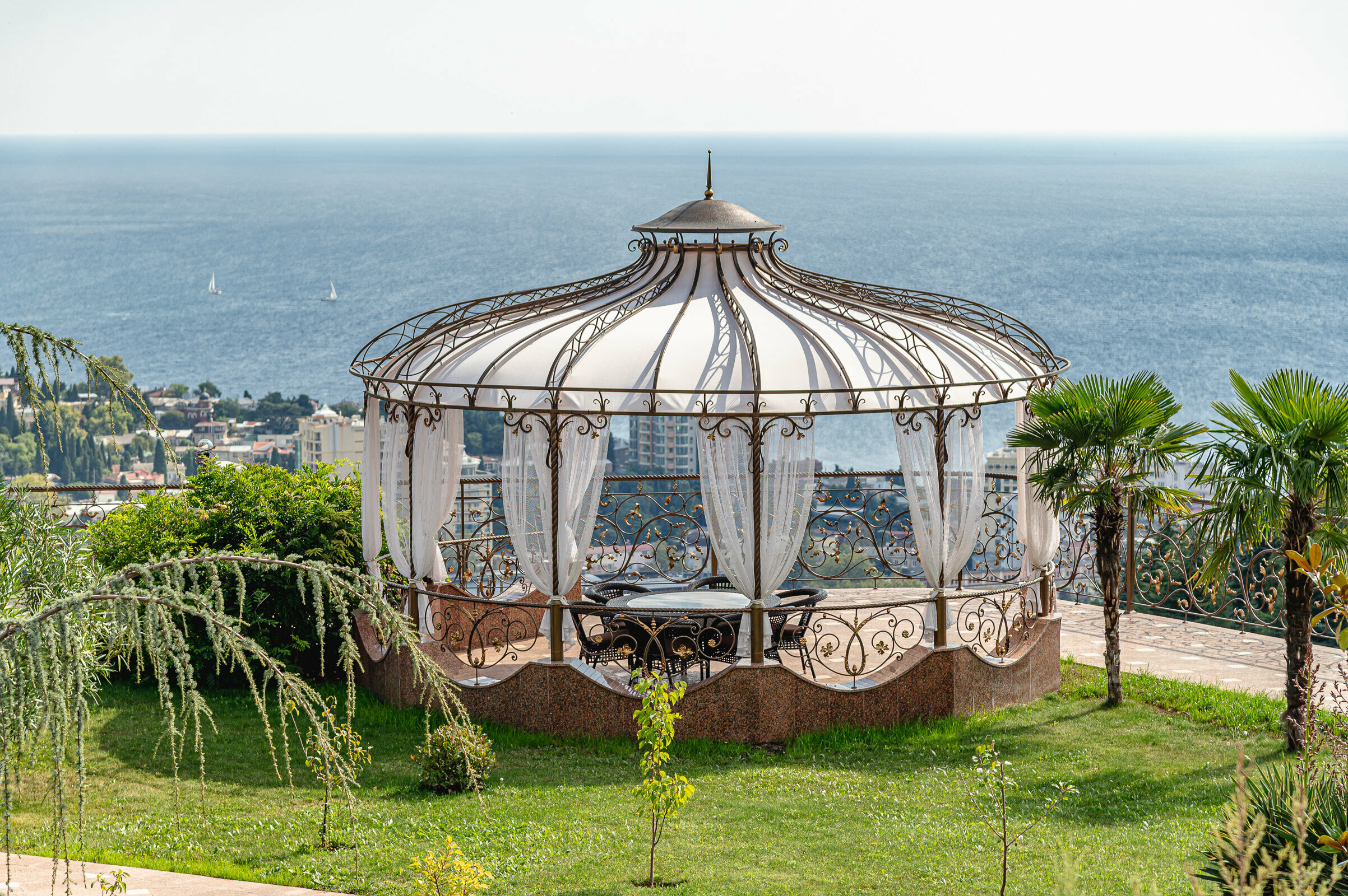 Вилла с видом на море