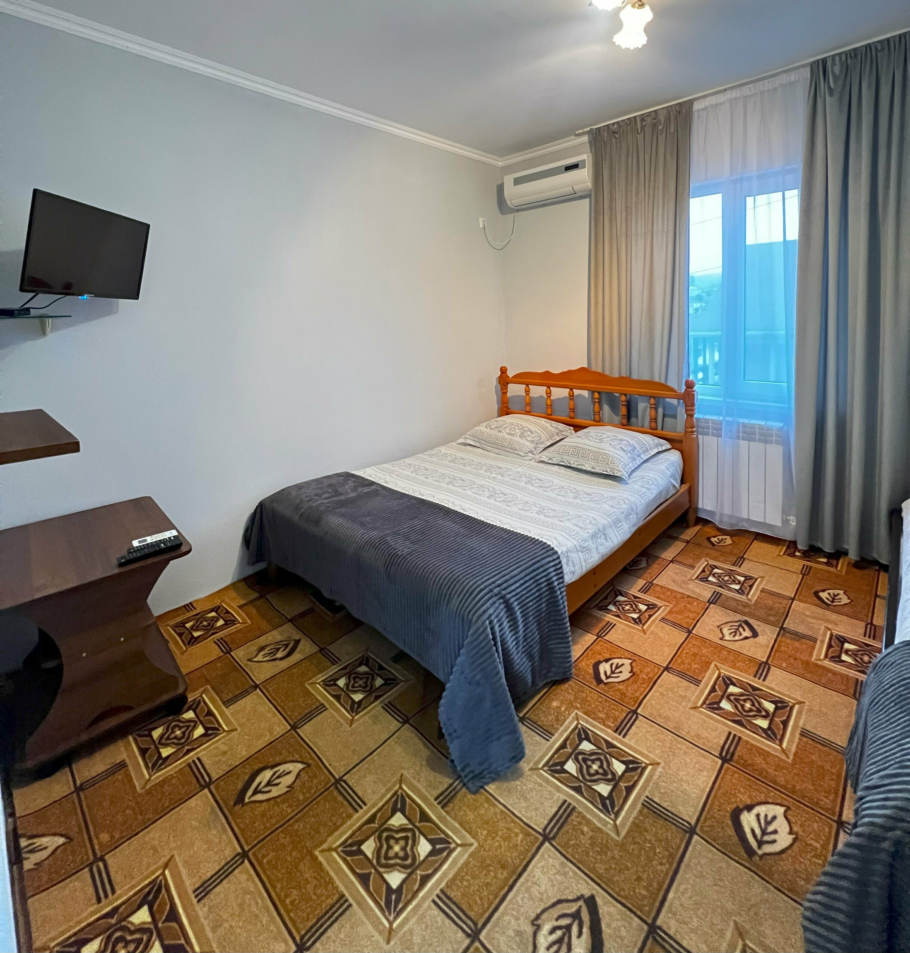 Стандарт с дополнительным местом (1 двухспальная кровать + кресло раскладное)