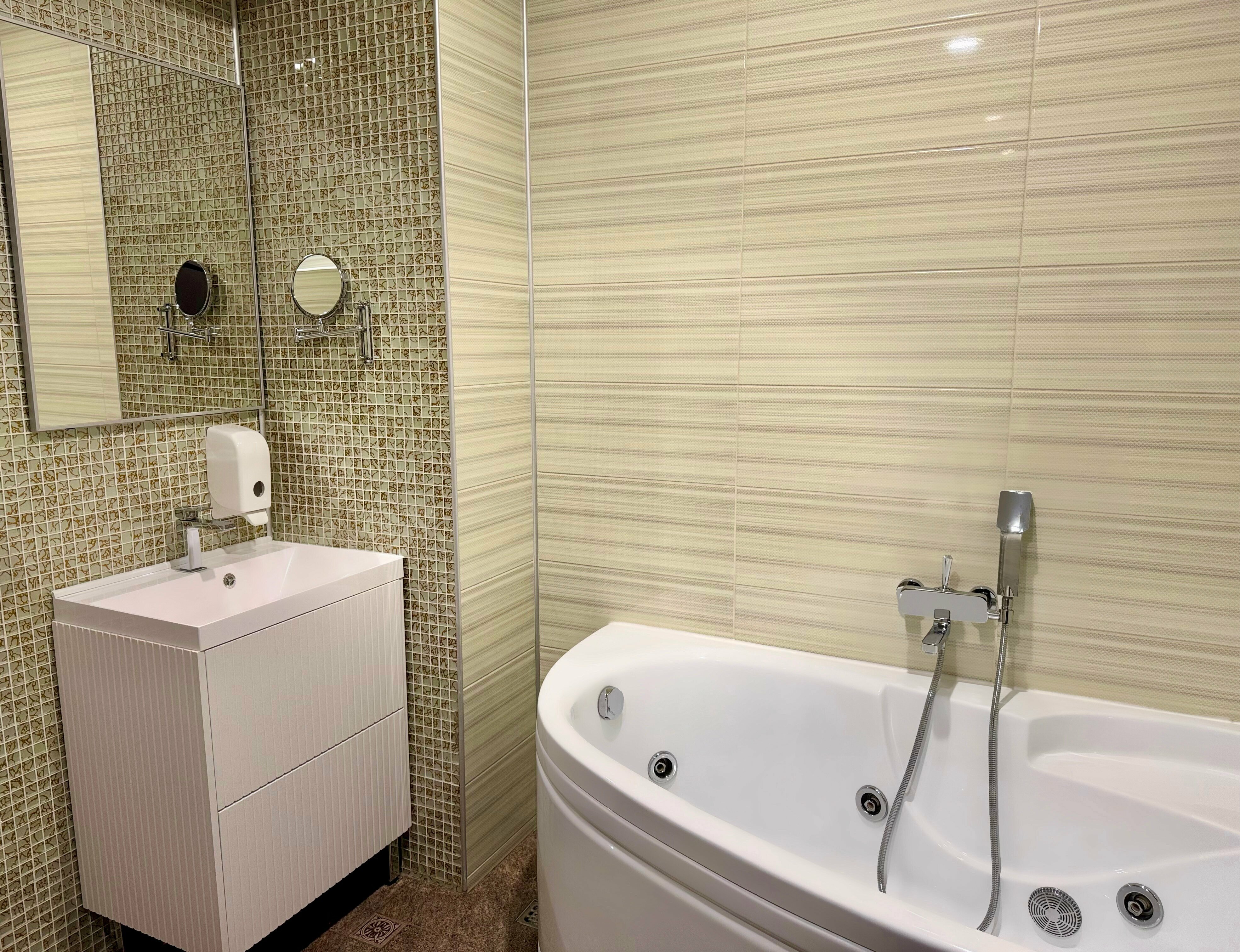 Обновленный люкс с джакузи