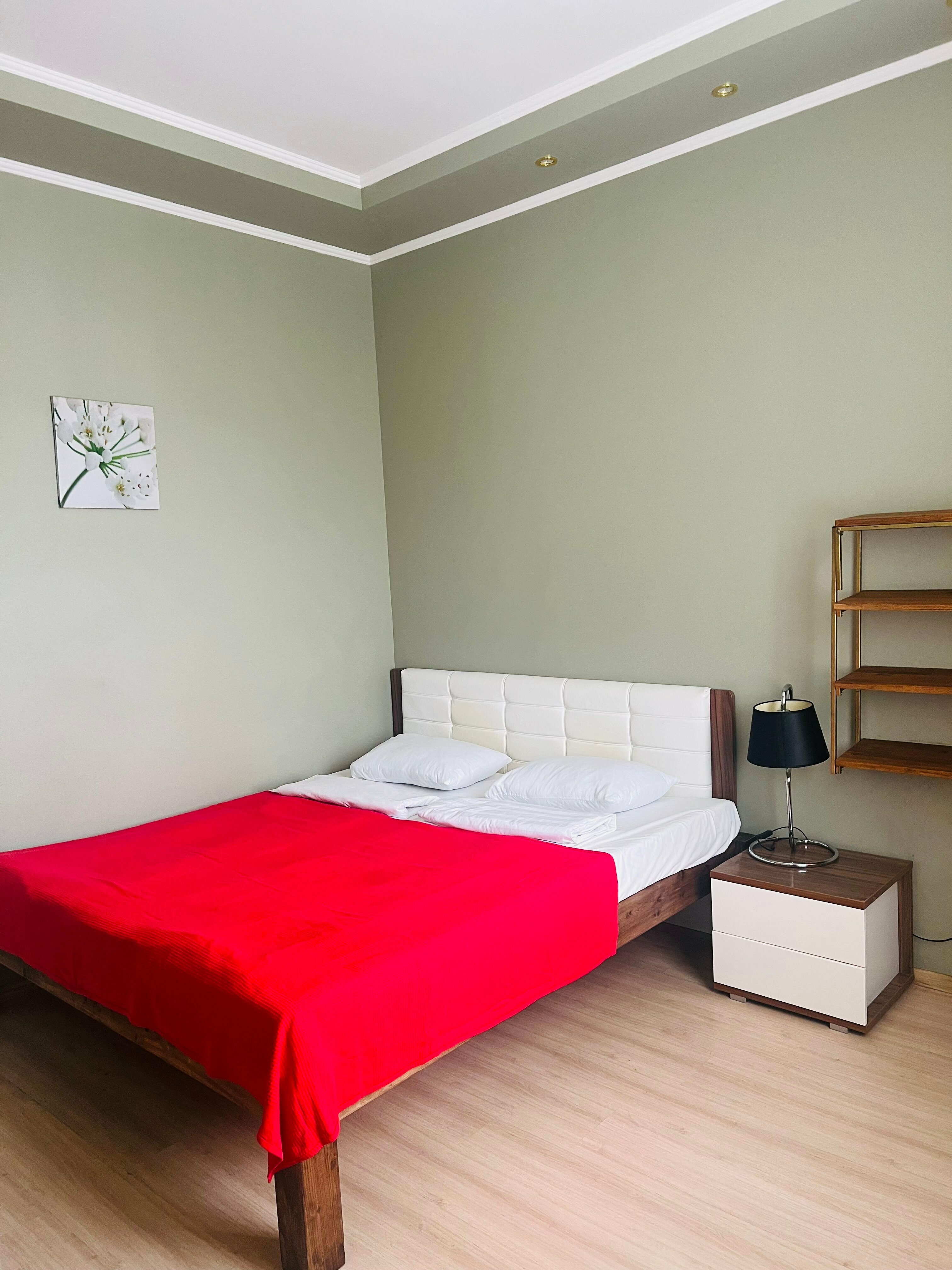 Трехместный номер с балконом