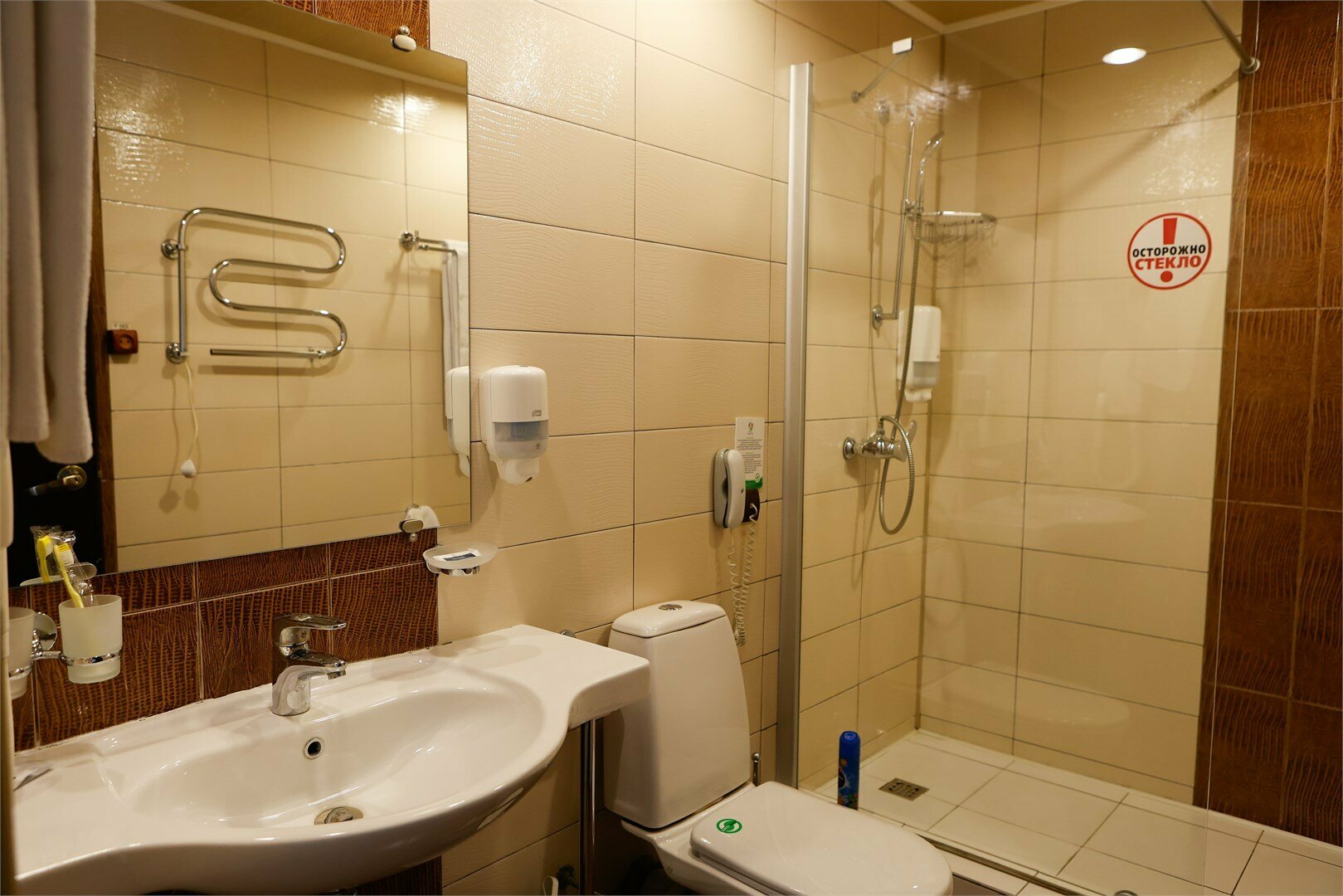 Улучшенный двухместный номер с 1 кроватью или 2 отдельными кроватями, вид на озеро