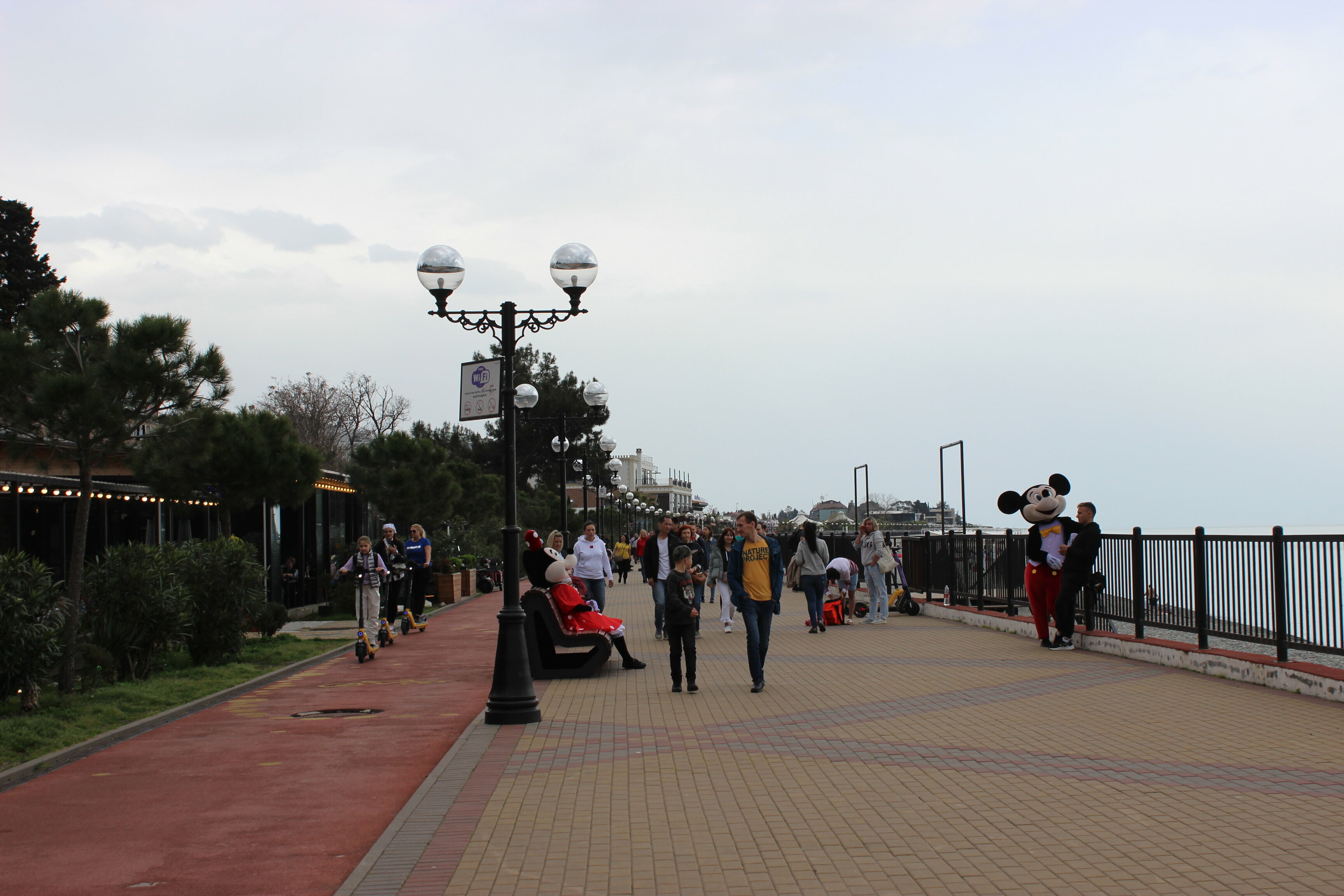 Трехместный номер с балконом