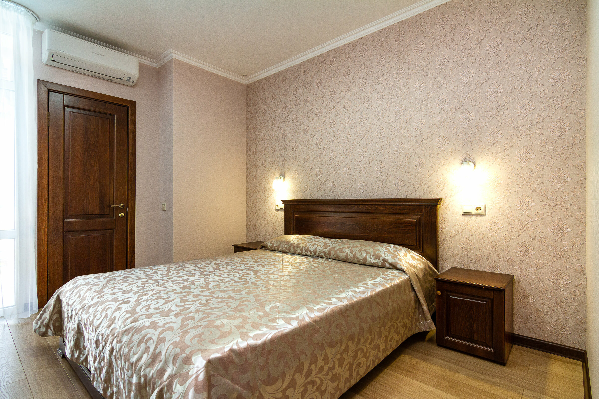 Двухместный номер с 1 кроватью и видом на бассейн