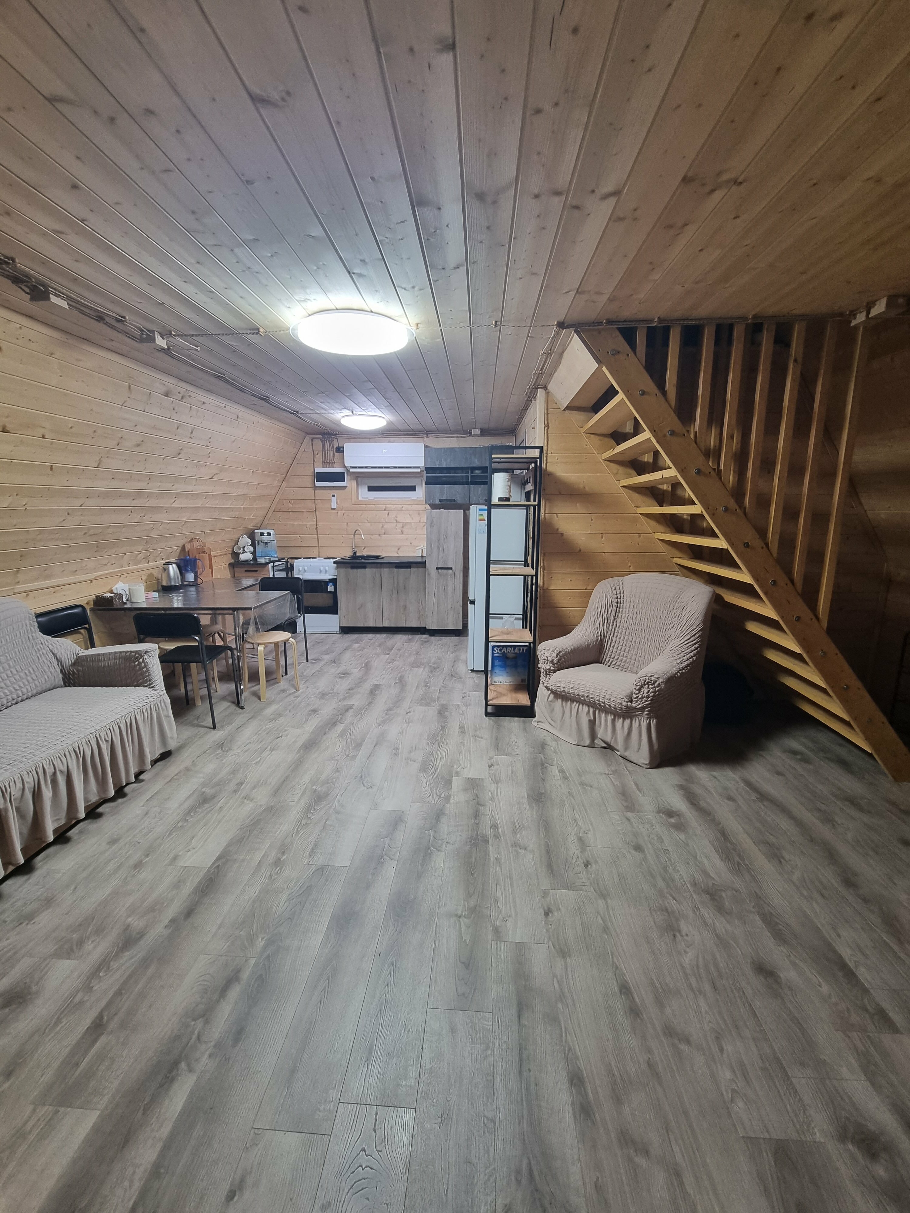 Загородный дом у  подножья горы Змейка с баней, бассейном, джакузи и мангальной зоной в саду  и др. условиями