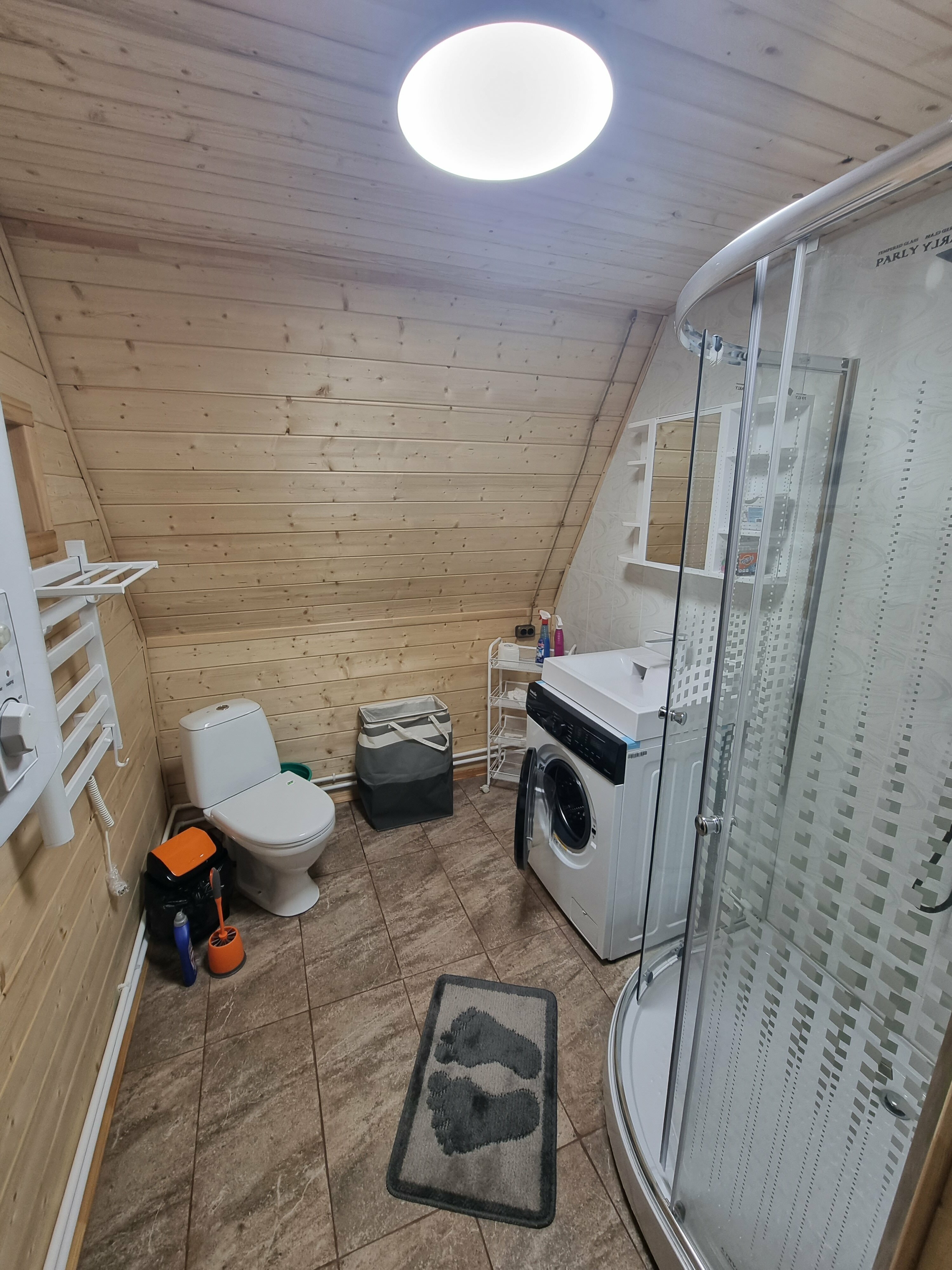 Загородный дом у  подножья горы Змейка с баней, бассейном, джакузи и мангальной зоной в саду  и др. условиями