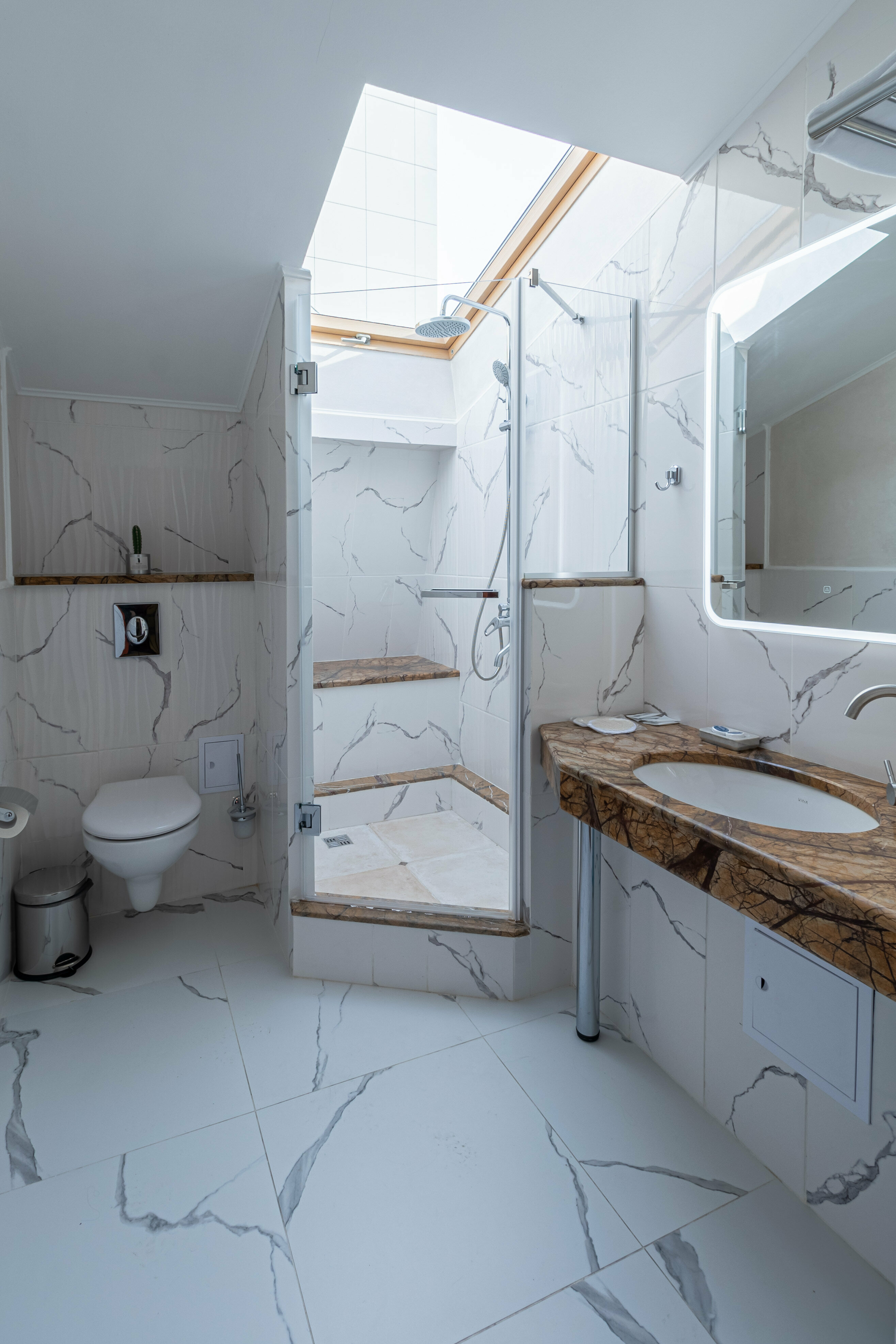 Улучшенный номер на мансардном этаже (№4)