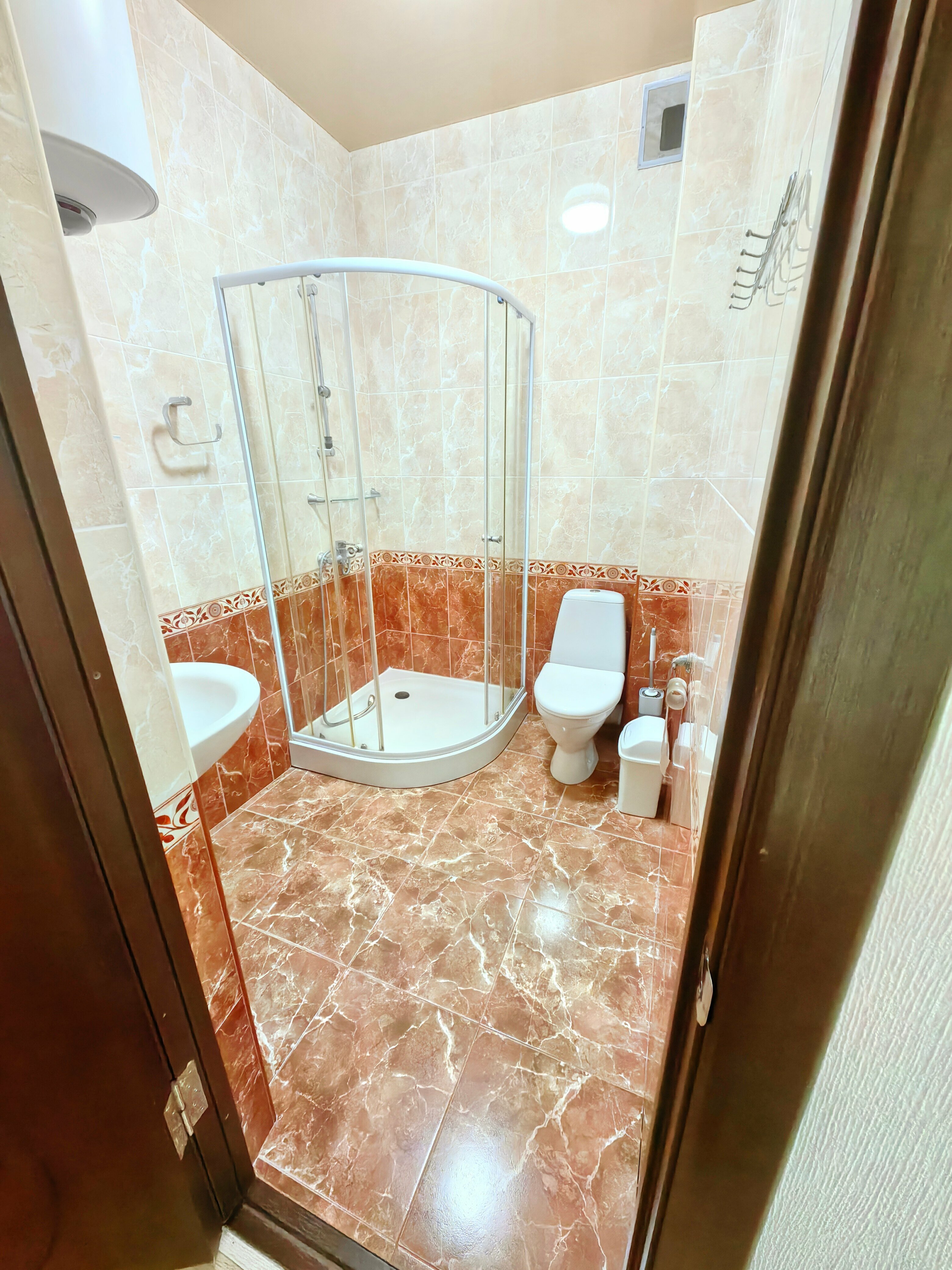 Трехместный номер с видом на горы