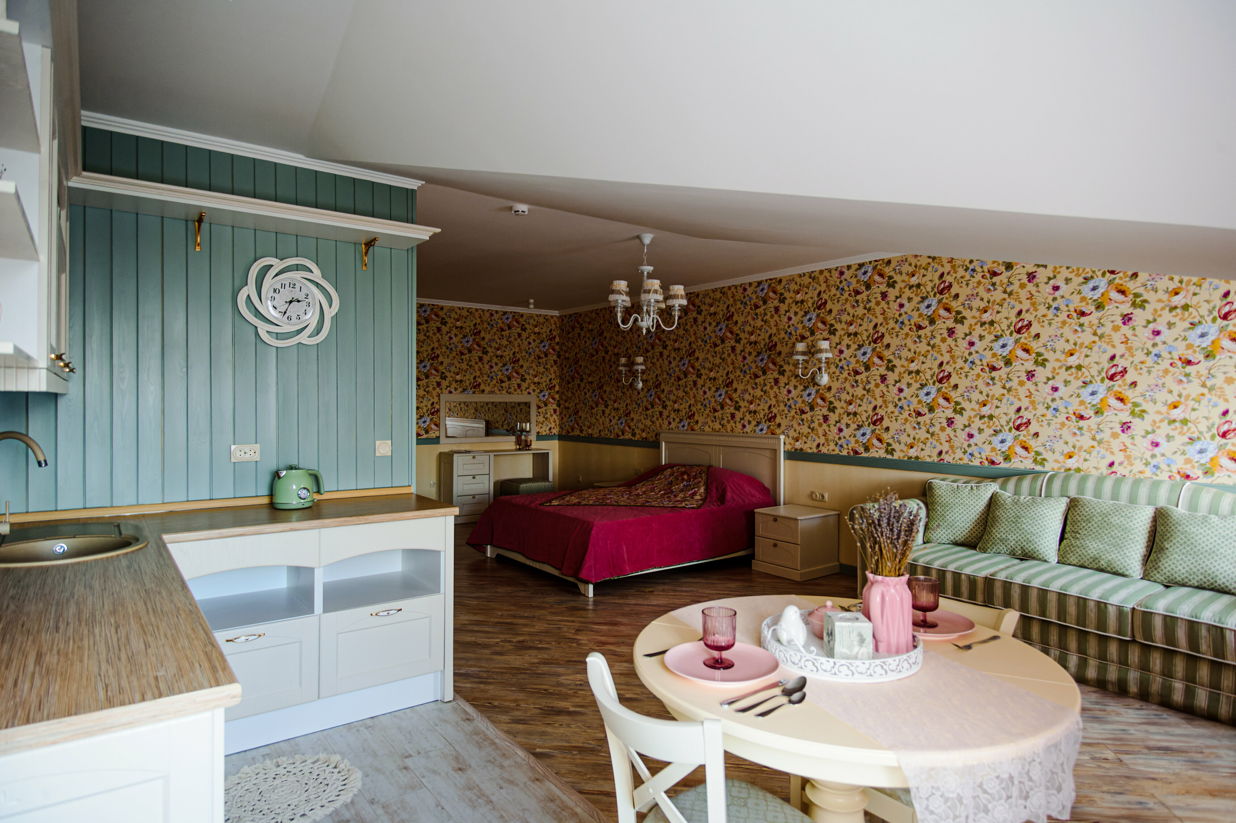 Небольшой двухместный номер с 1 кроватью