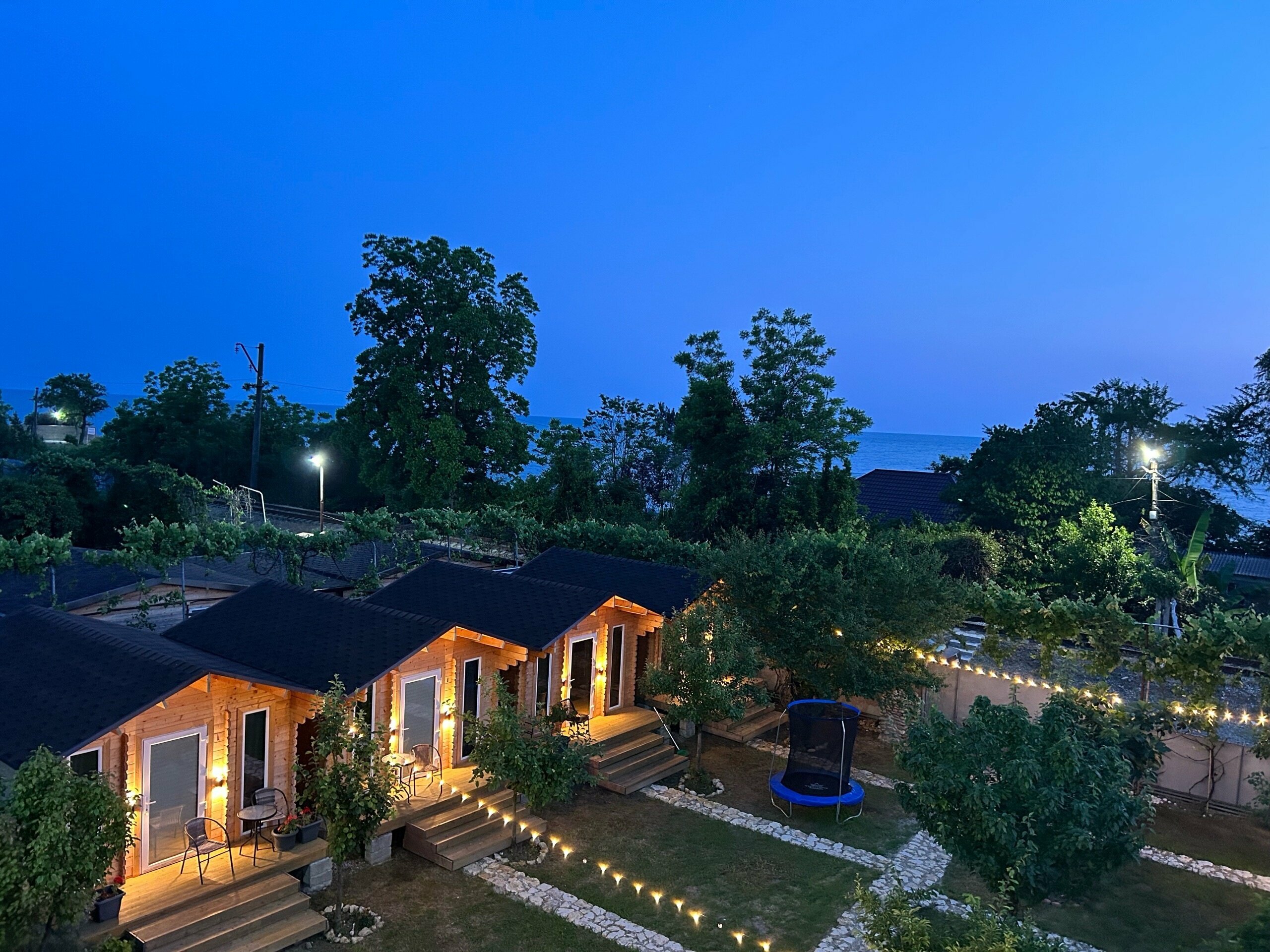 Четырехместный номер с душем