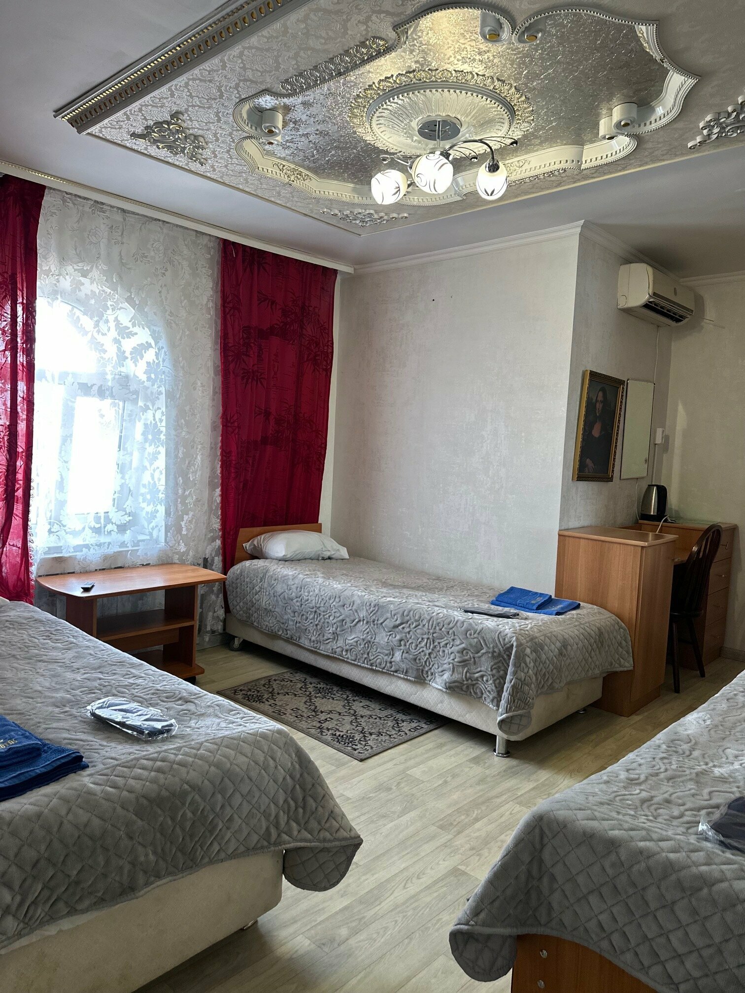 Стандартный трехместный номер