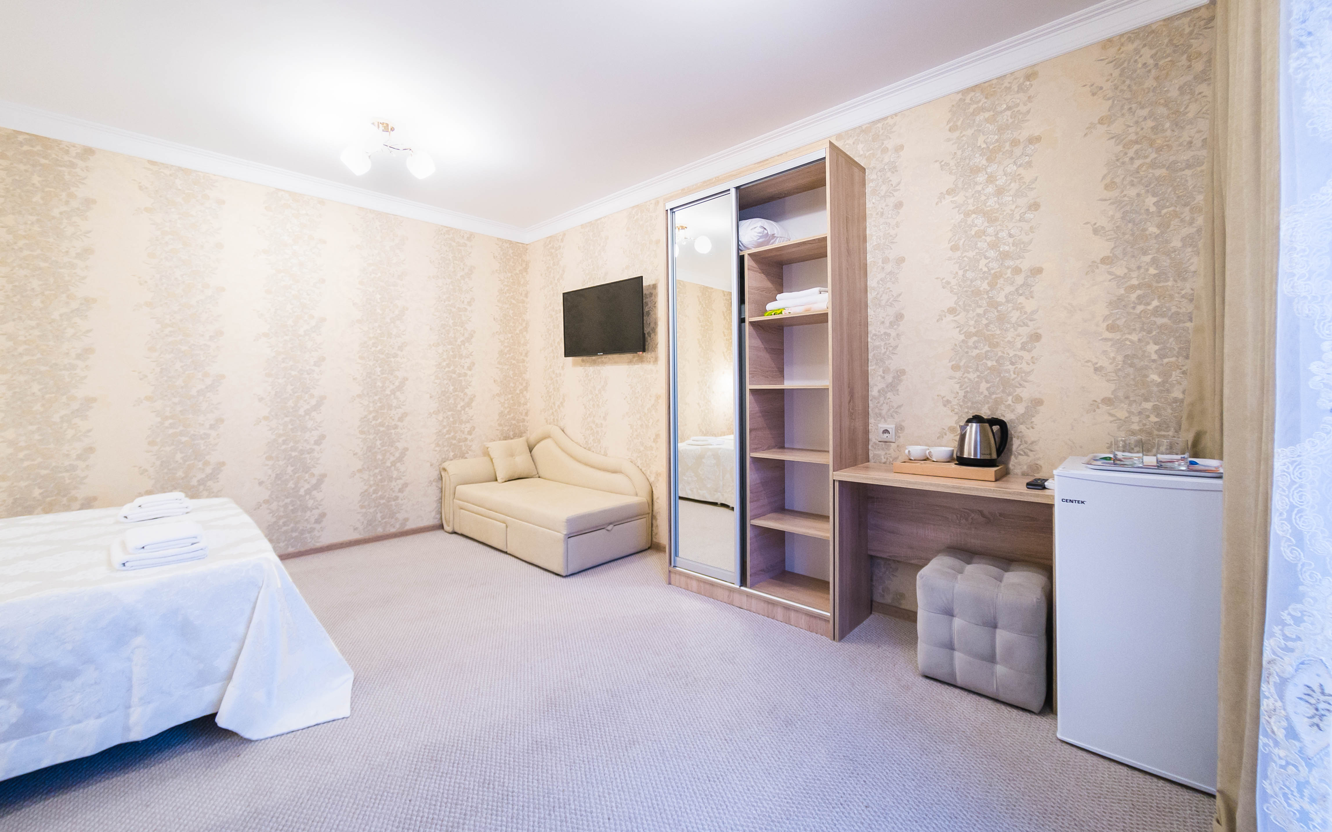 Улучшенный трехместный номер