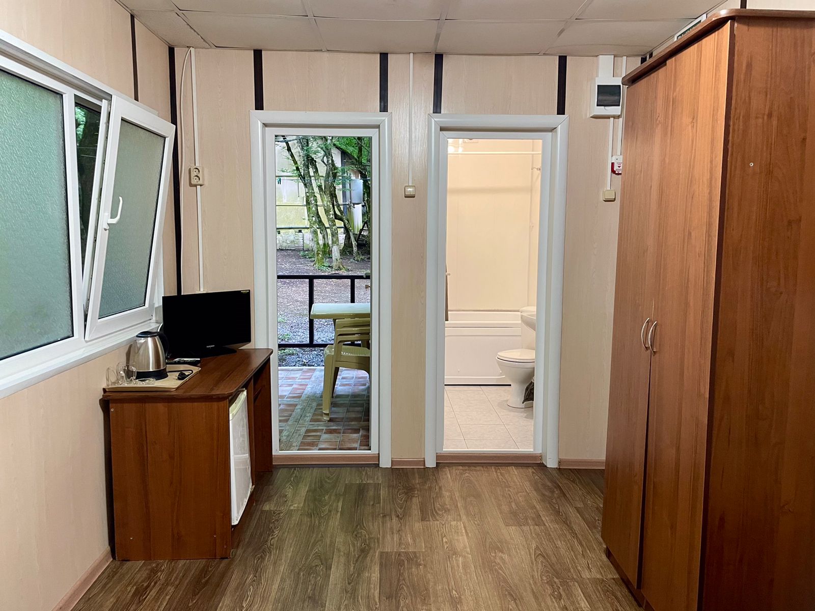 Двухместный номер с 2 отдельными кроватями и балконом