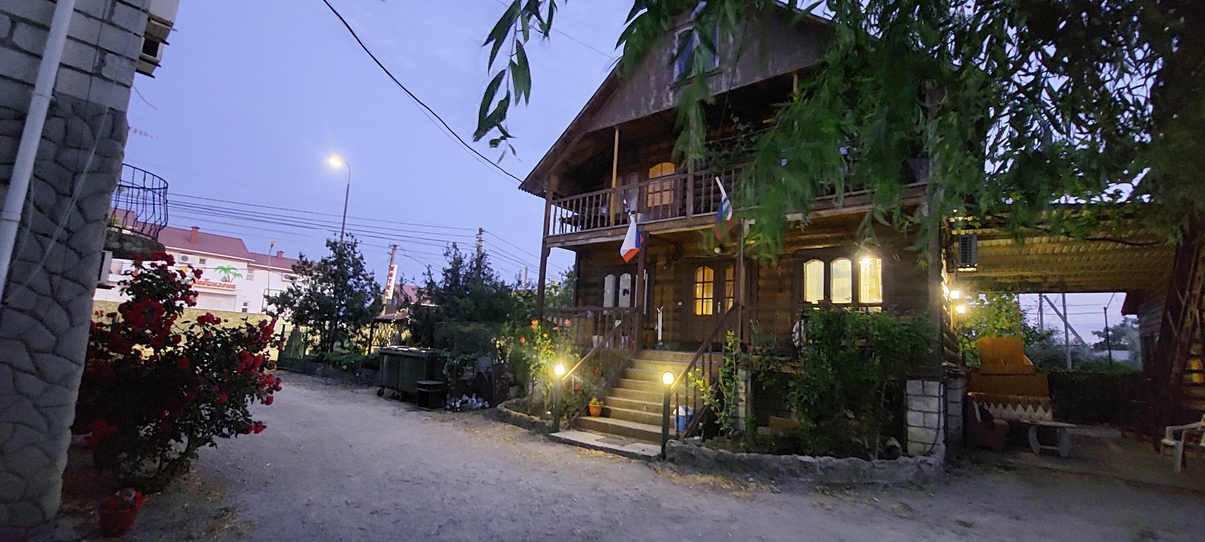 комфорт однокомнатный ,двухуровневый