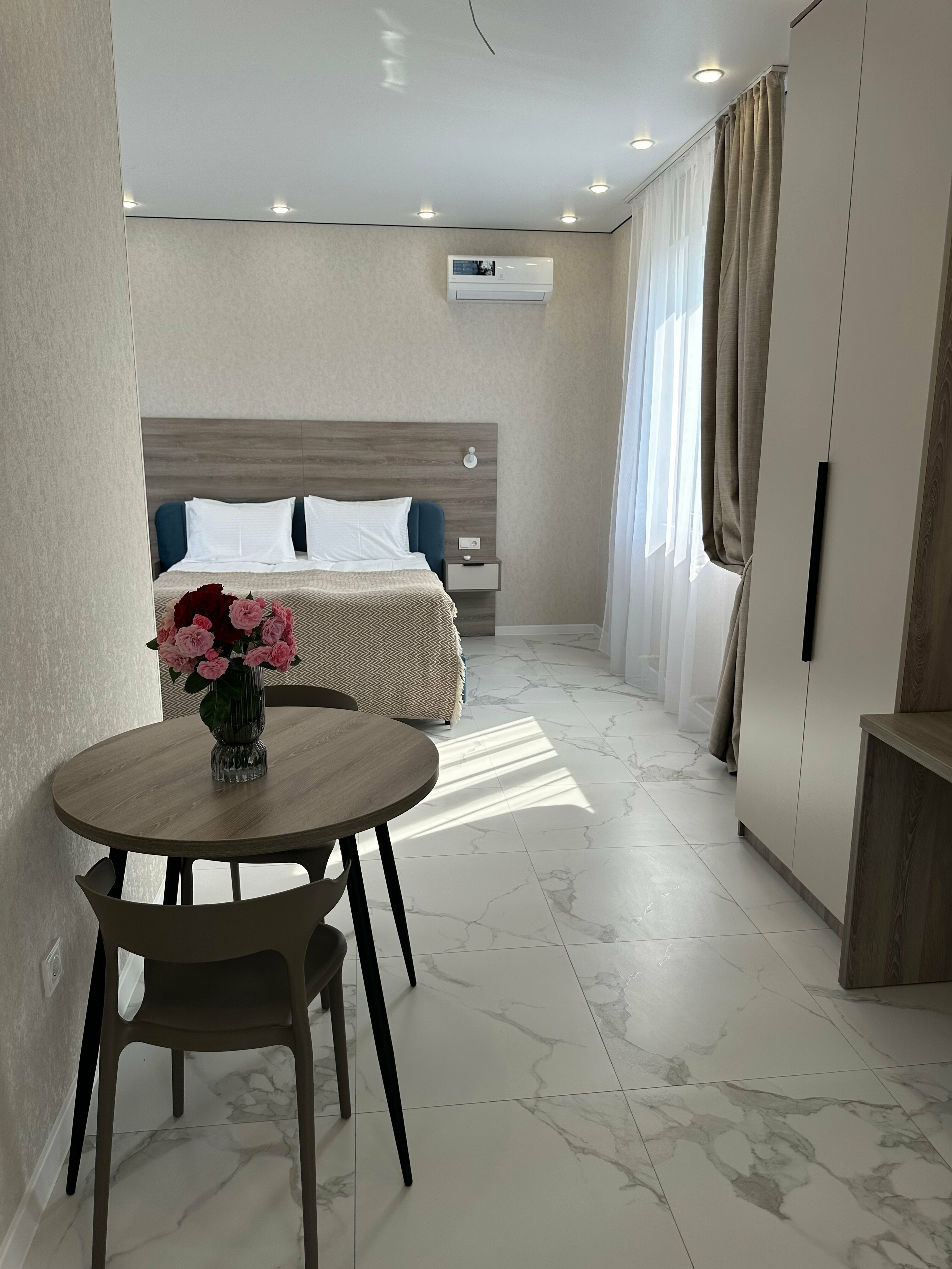 Четырехместный номер с видом на горы