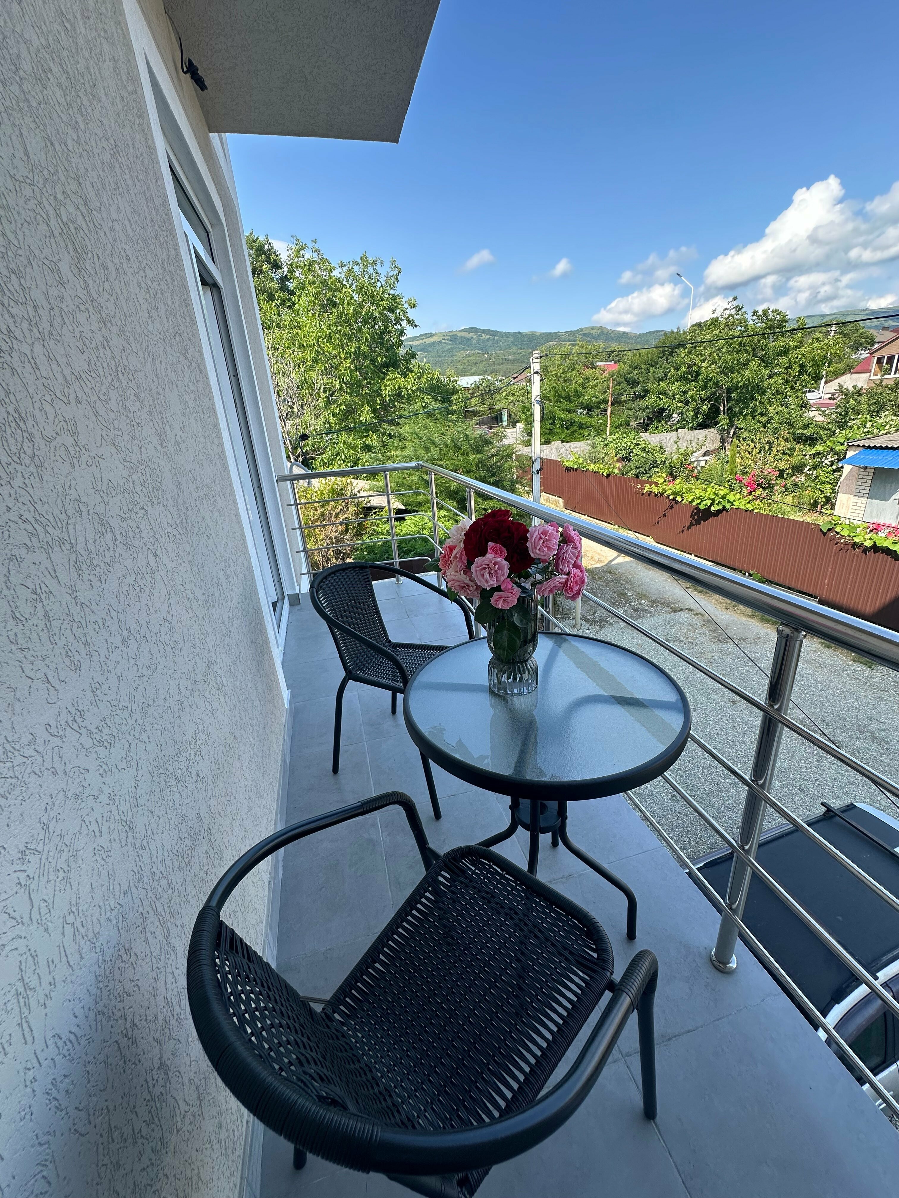 Четырехместный номер с видом на горы