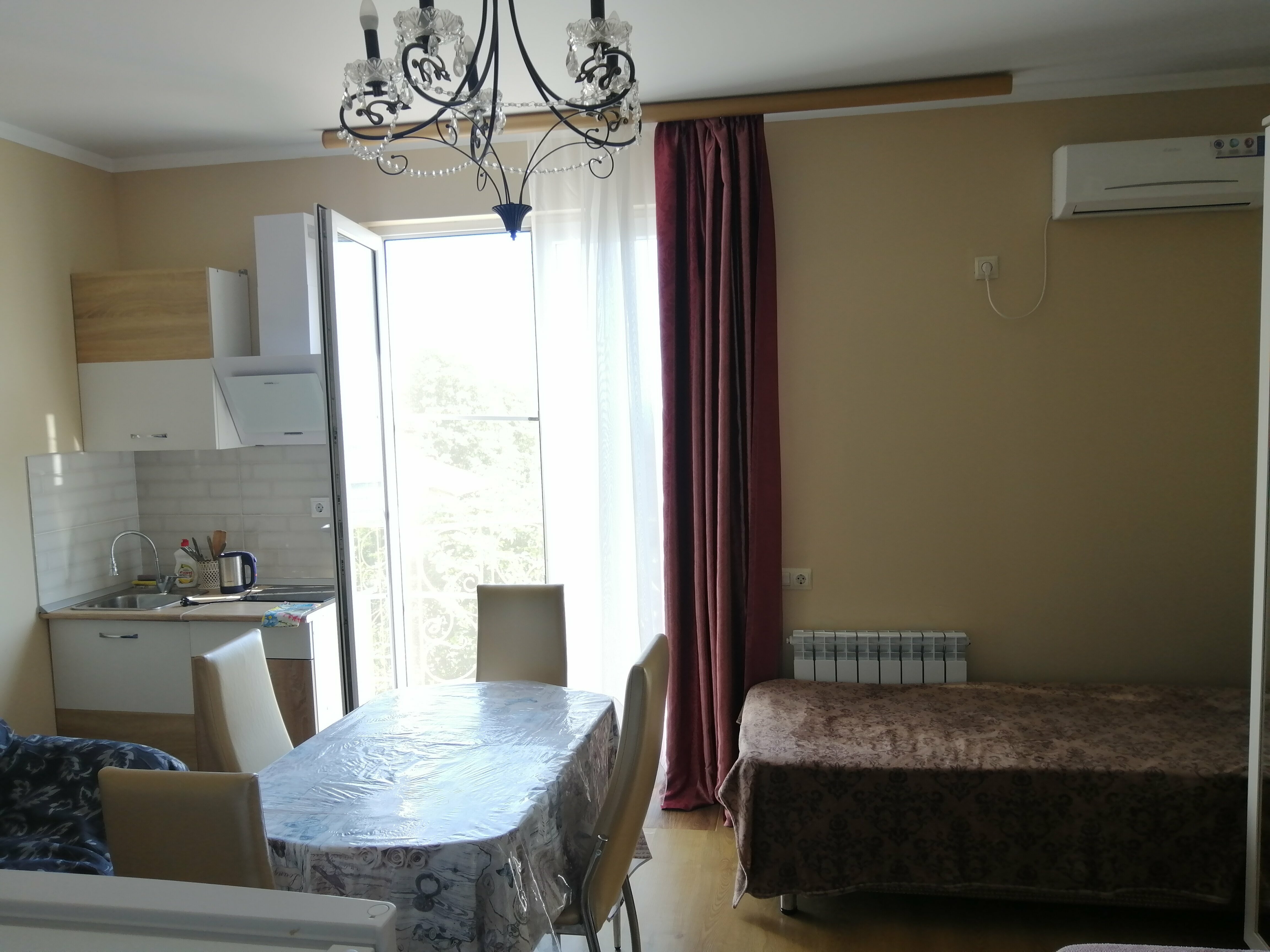 Студия с балконом с видом на море 2+1+1