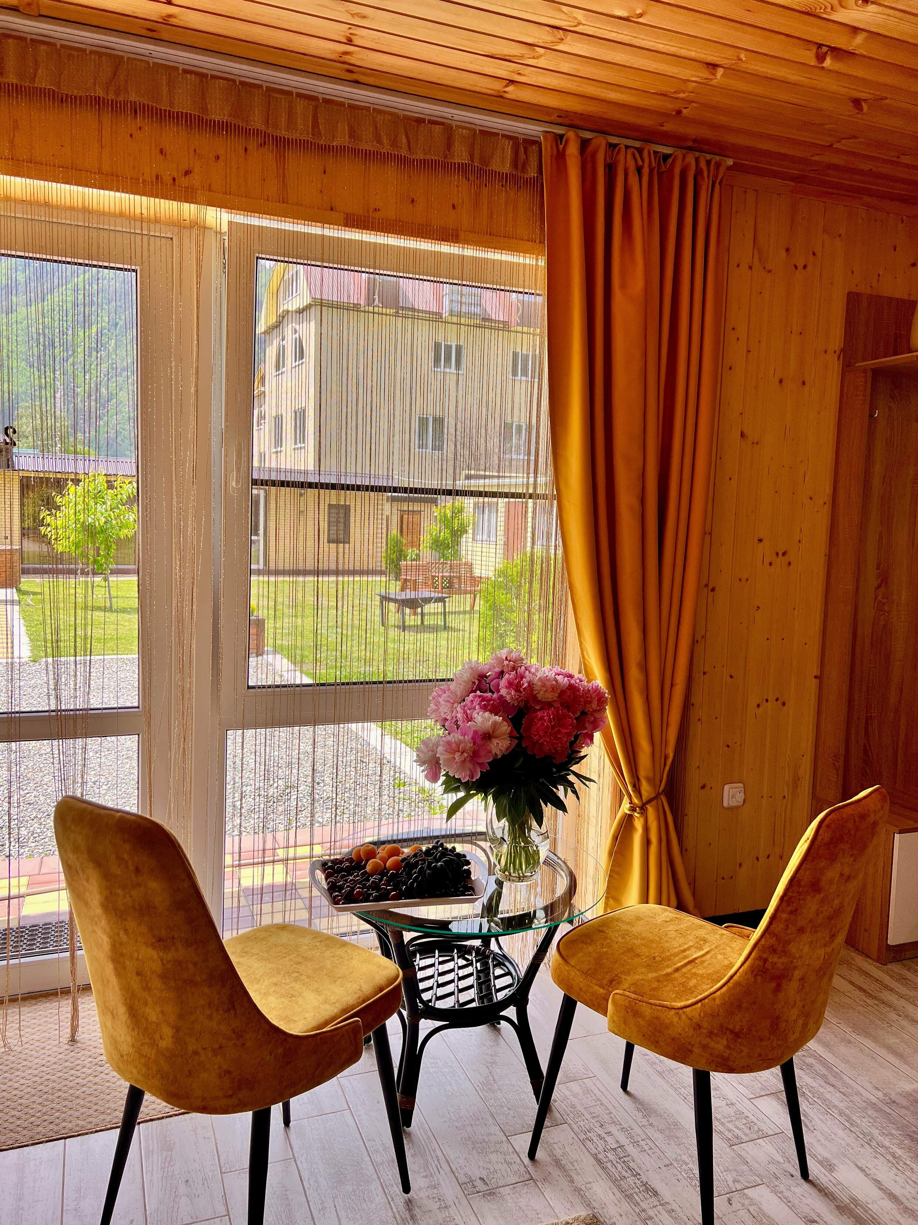 Дом с видом на горы