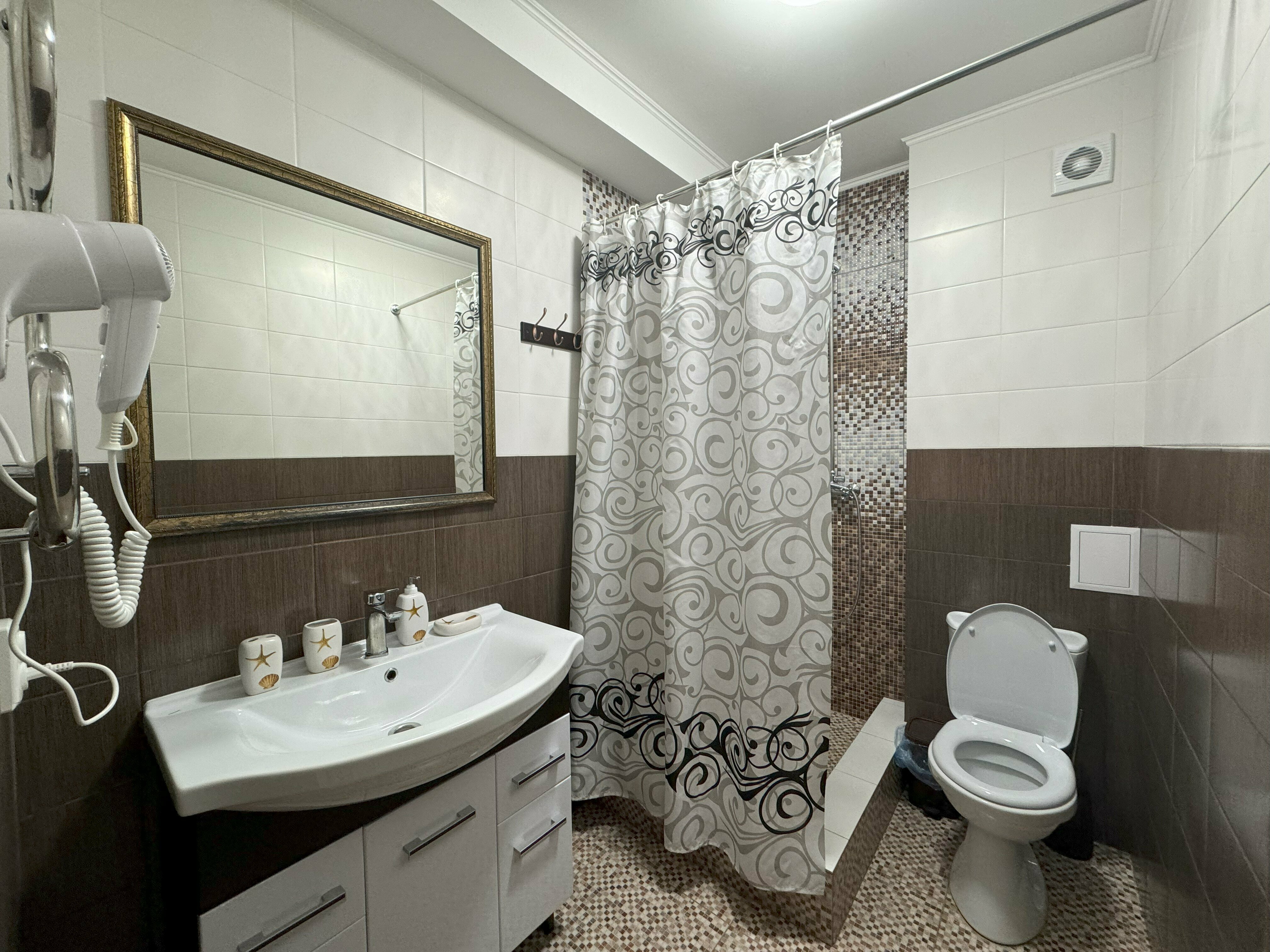 №5 Полулюкс до 2-х человек + 1 доп. место