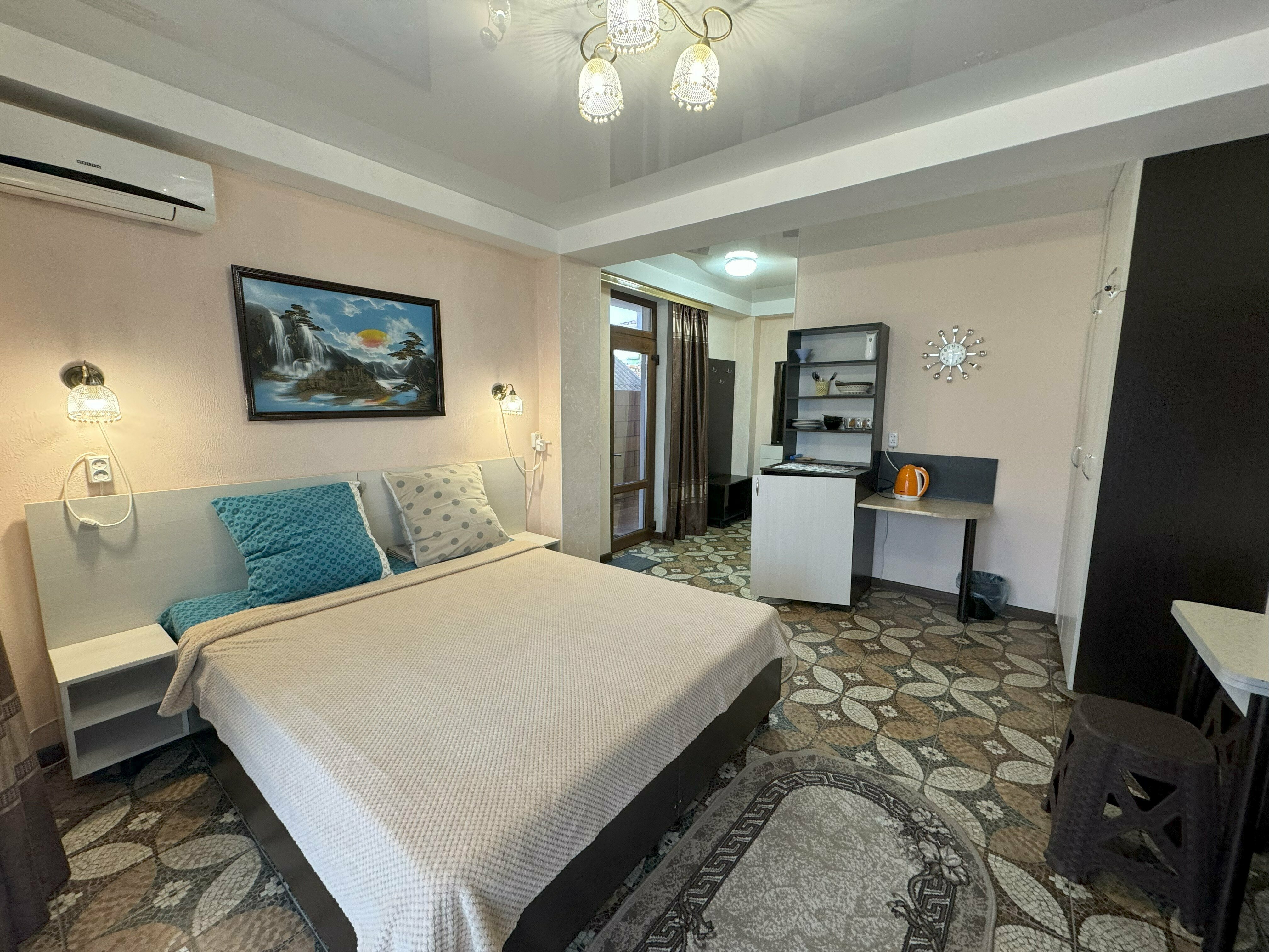 №5 Полулюкс до 2-х человек + 1 доп. место