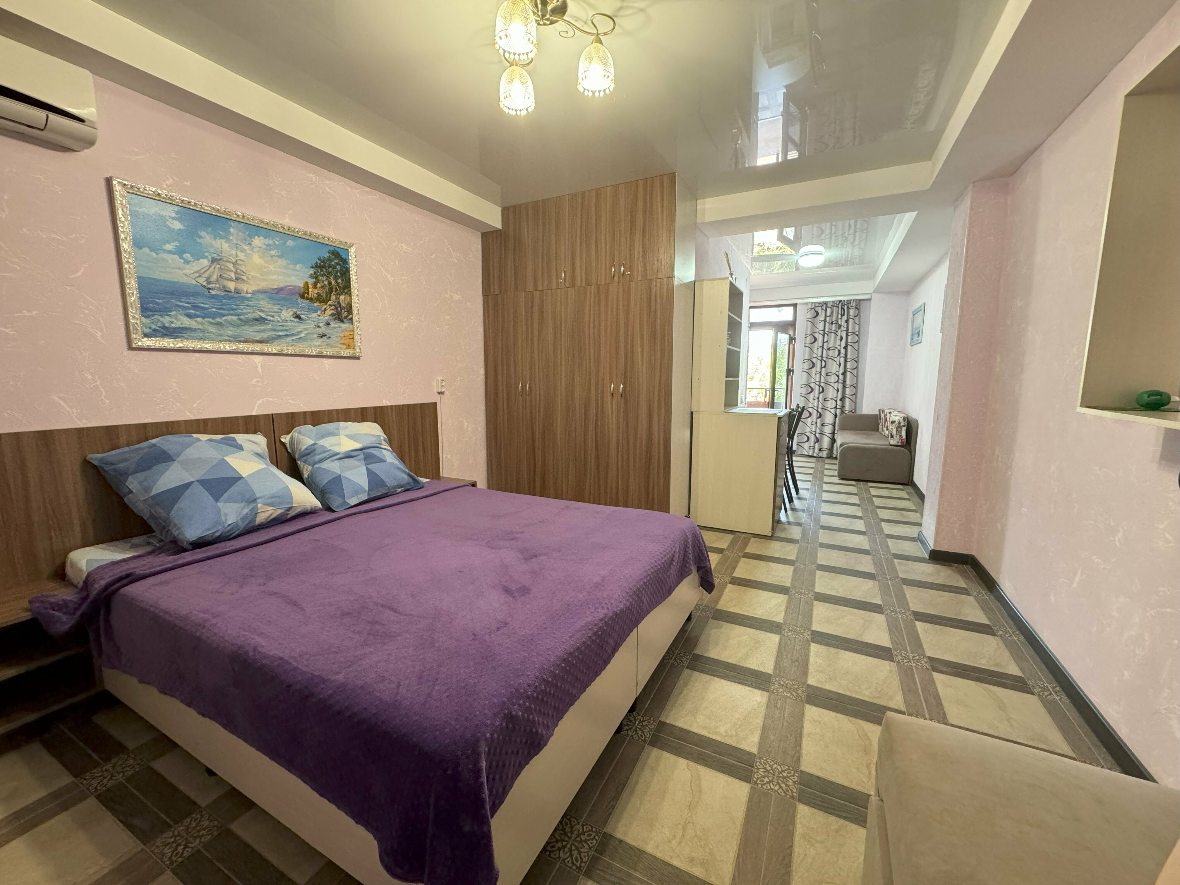 №3 Полулюкс до 3-х человек + 1 доп место