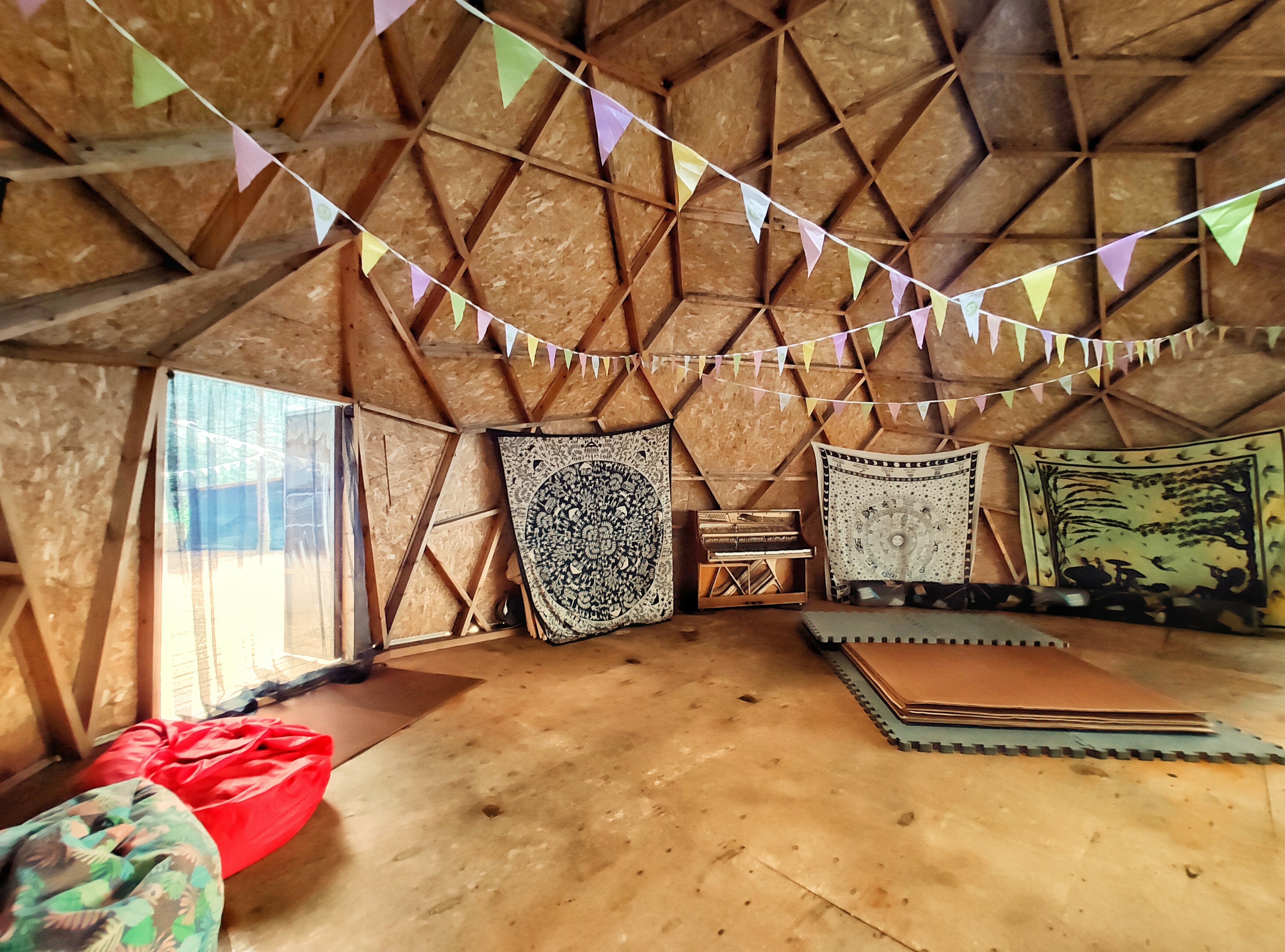 Большая сфера для двоих